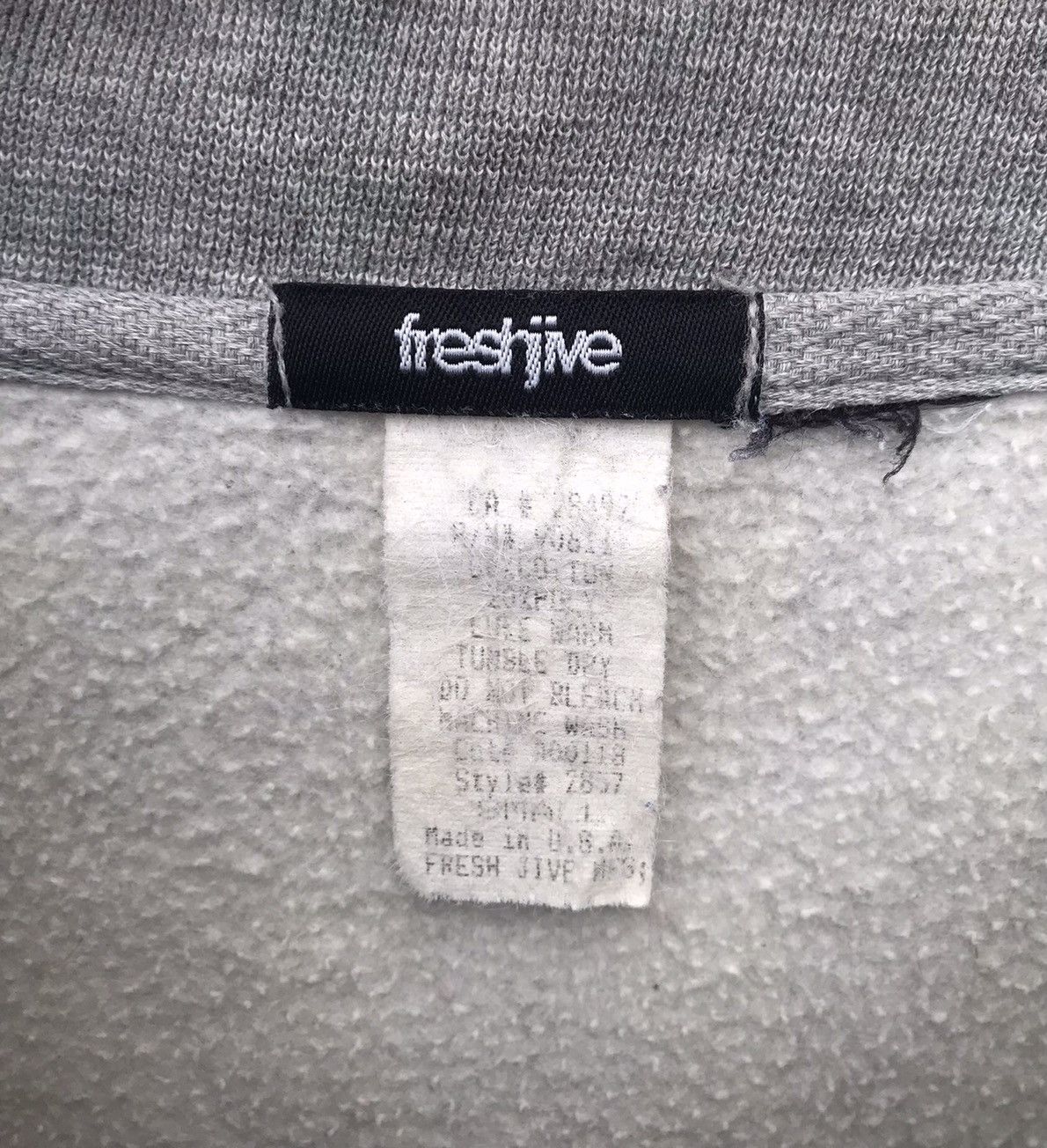 Vintage Vintage 90s Freshjive Skates Streetwear Sweatshirt Size US M / EU 48-50 / 2 - 2 Thumbnail