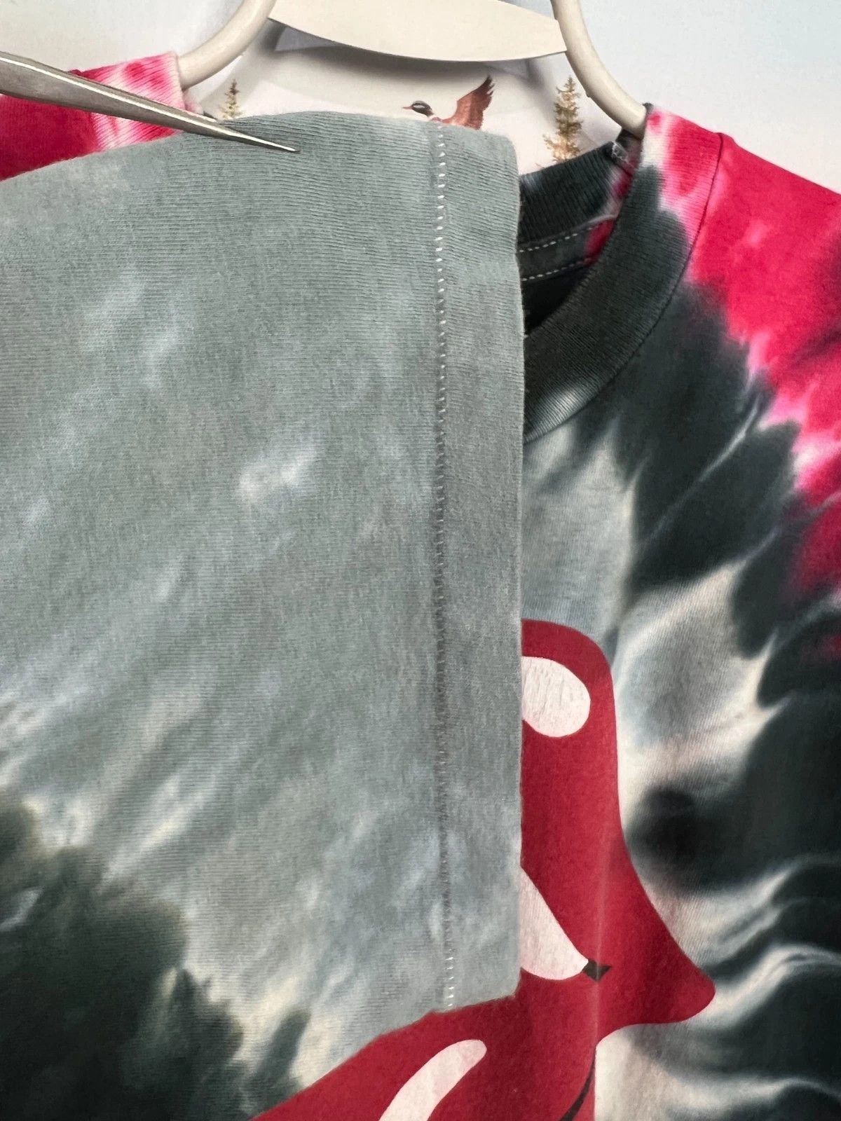 Vintage Vintage 90's The Rolling Stones Voodoo Lounge Tye Dye Shirt Size US XL / EU 56 / 4 - 4 Thumbnail