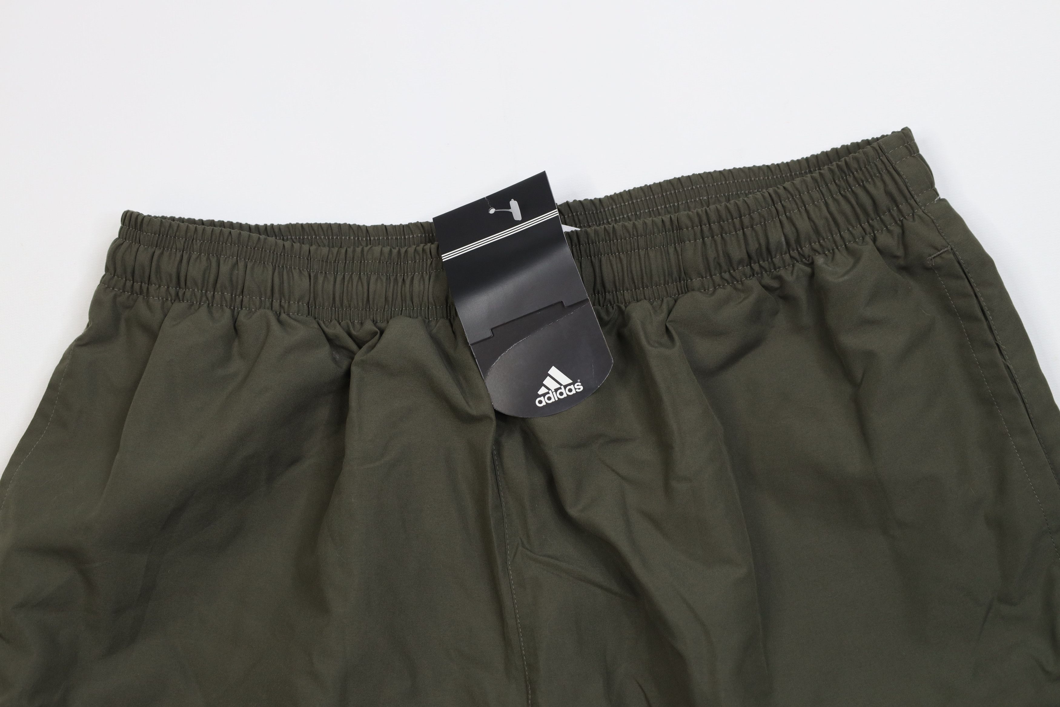 Adidas Deadstock Vintage Y2K 2002 Adidas Lined Windbreaker Shorts Size US 34 / EU 50 - 2 Thumbnail