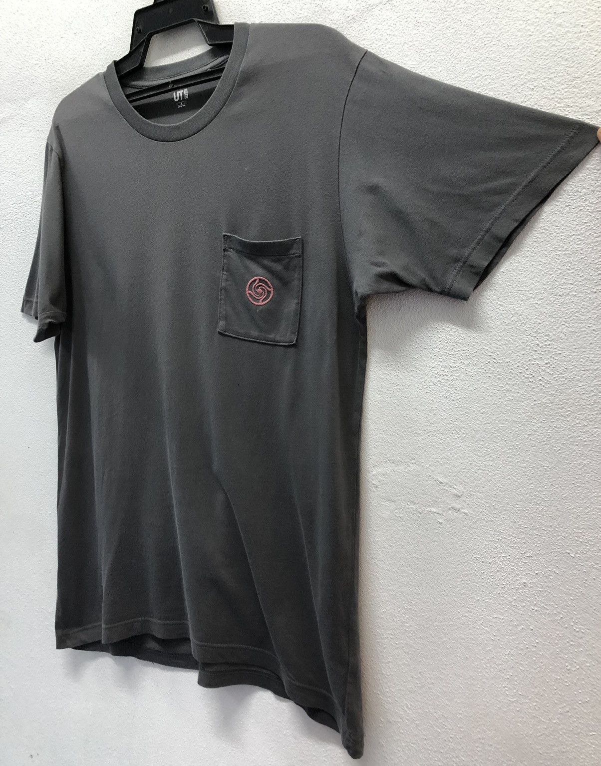 Uniqlo Uniqlo Jujutsu Kaisen Kyoto Jujutsu High School Tokyo Shirt Size US M / EU 48-50 / 2 - 7 Thumbnail