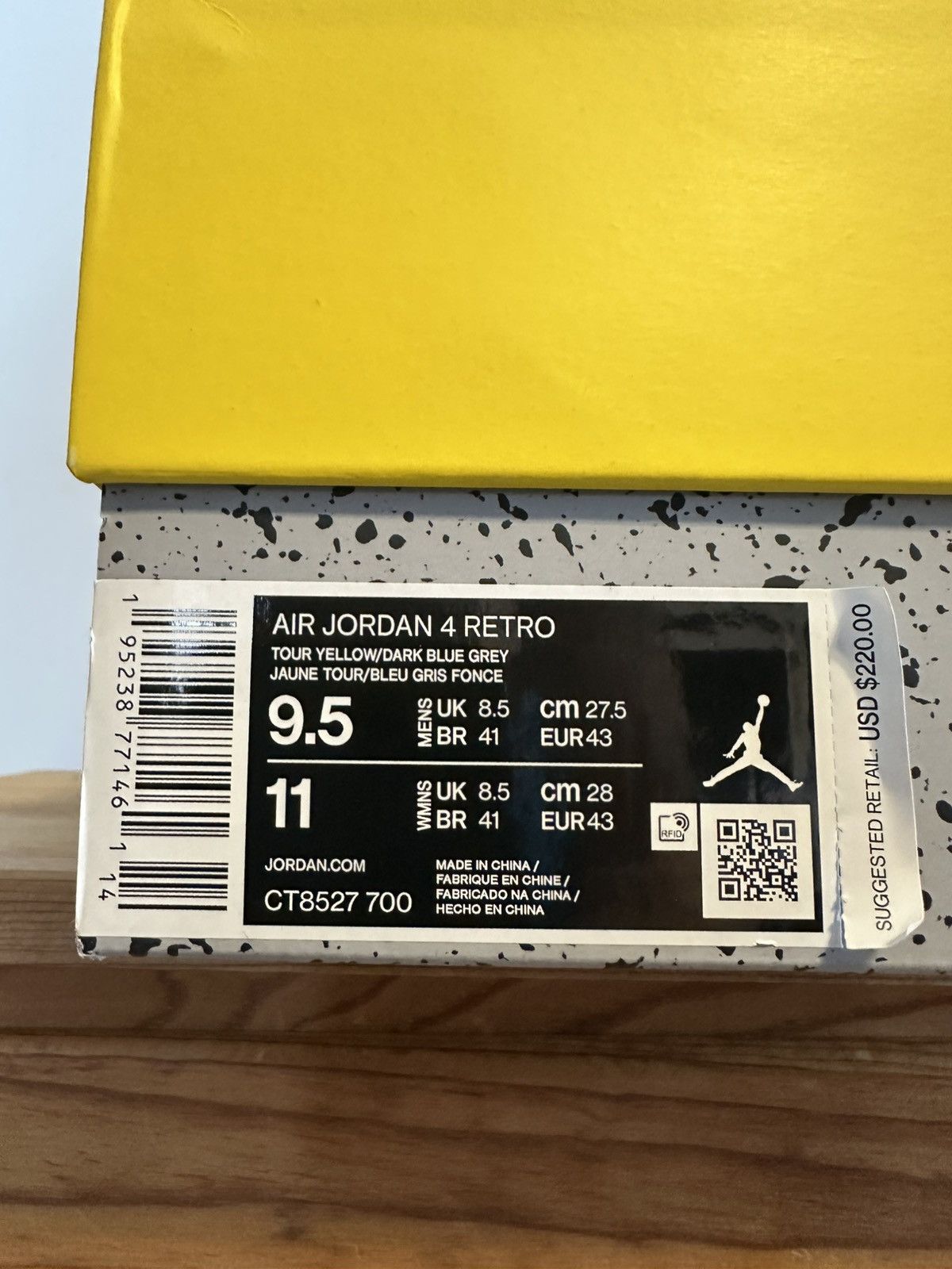 Jordan 4 Lightning