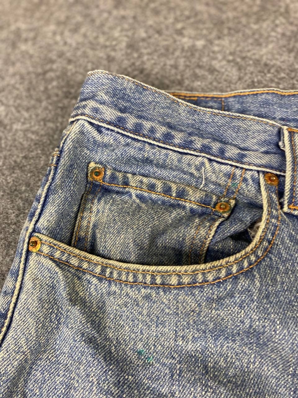 Levi's vintage levis 560 loose fit stained denim Size US 36 / EU 52 - 14 Thumbnail