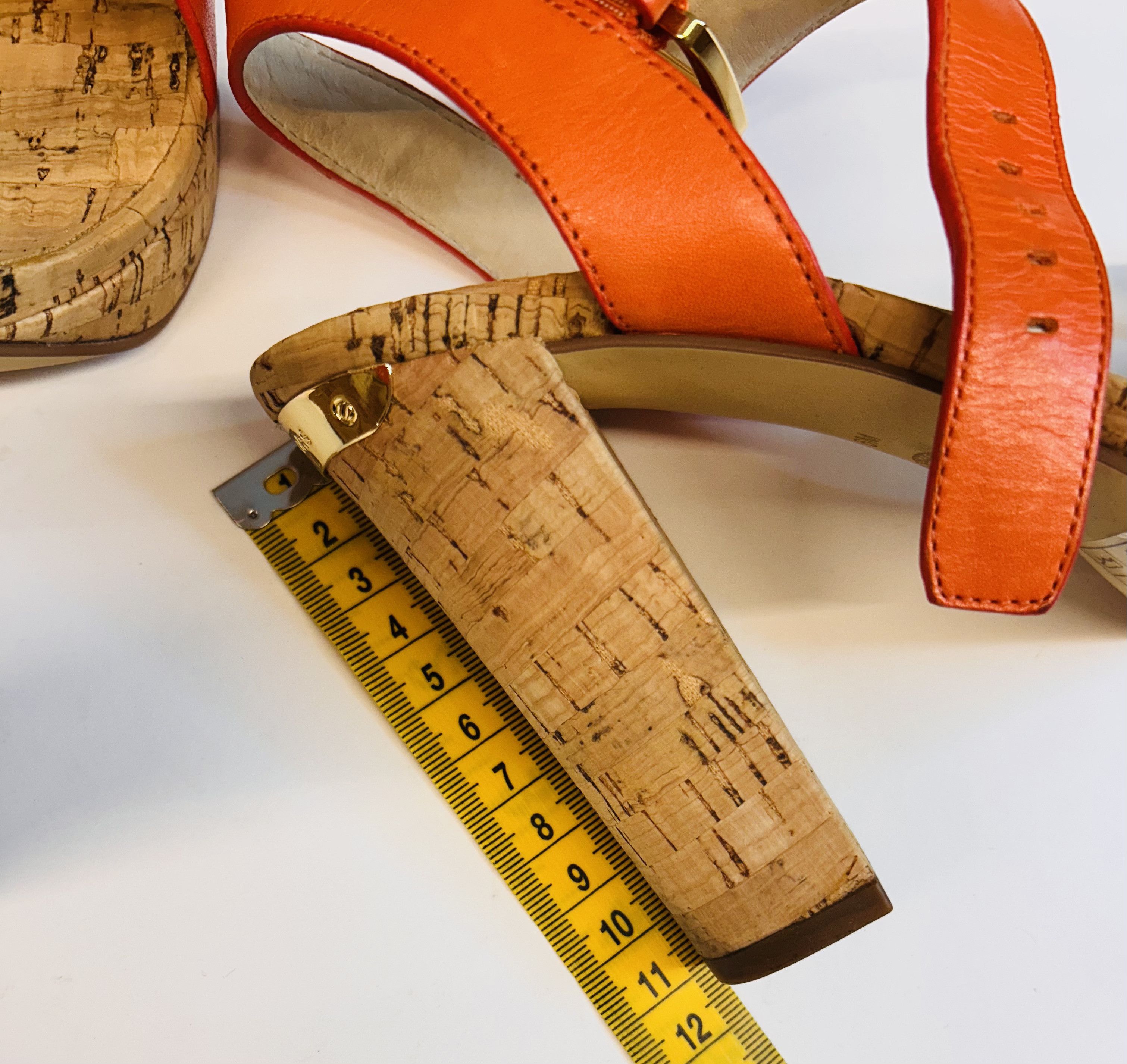 Michael Kors London Sandal (Mandarin) Size US 6 / IT 36 - 6 Thumbnail