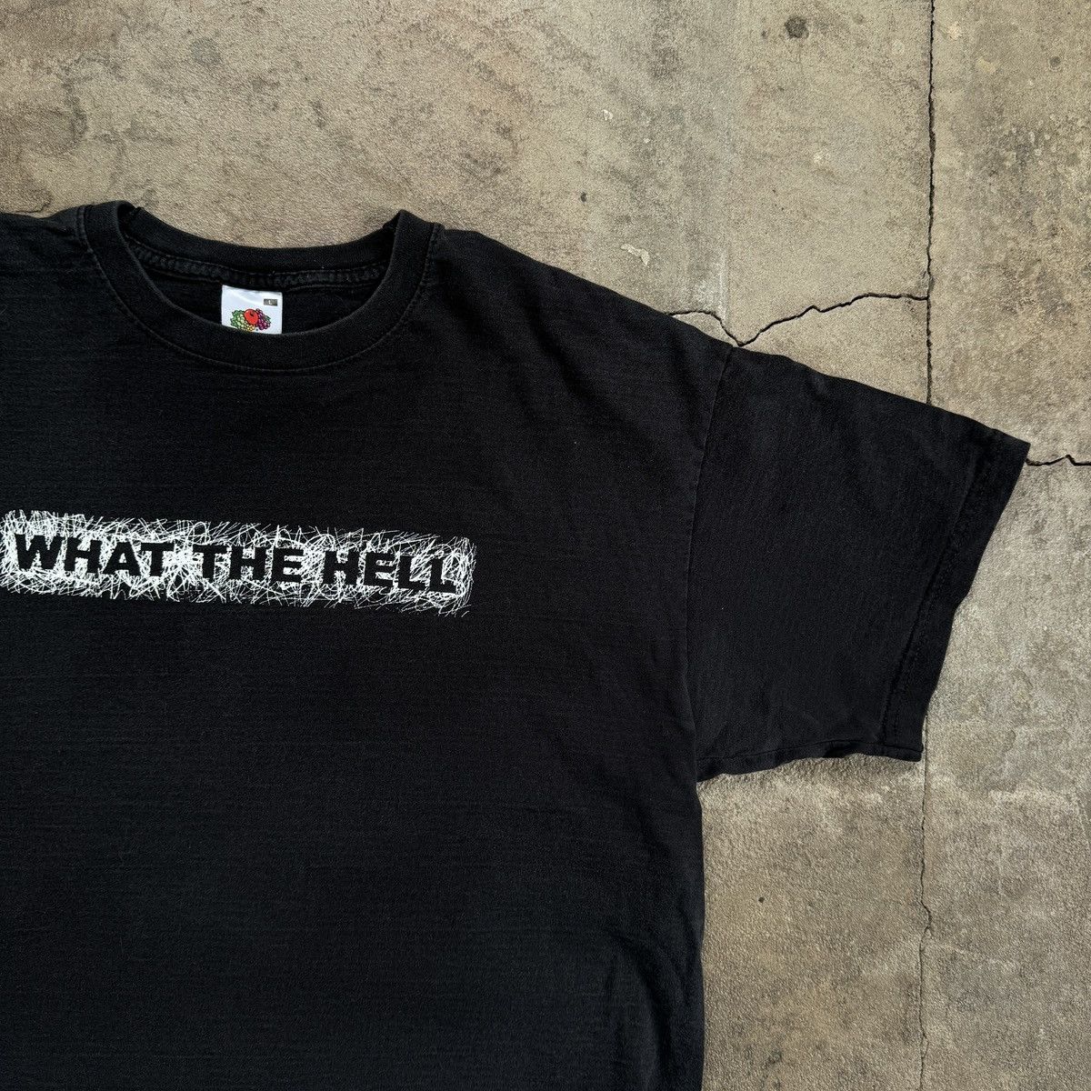 Band Tees × Vintage Vintage Sun Faded What The Hell T-Shirt Size US L / EU 52-54 / 3 - 4 Thumbnail