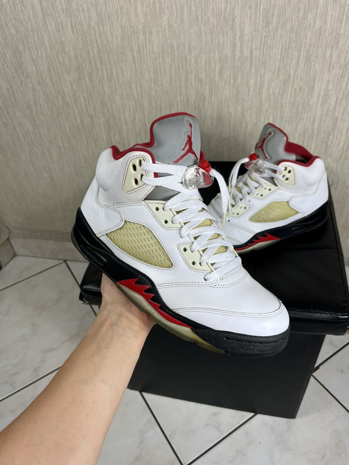 Jordan Brand × Nike × Vintage Vintage OG Nike air Jordan 5 V fire red sneakers 2012 retro Size US 7.5 / EU 40-41 - 1 Thumbnail