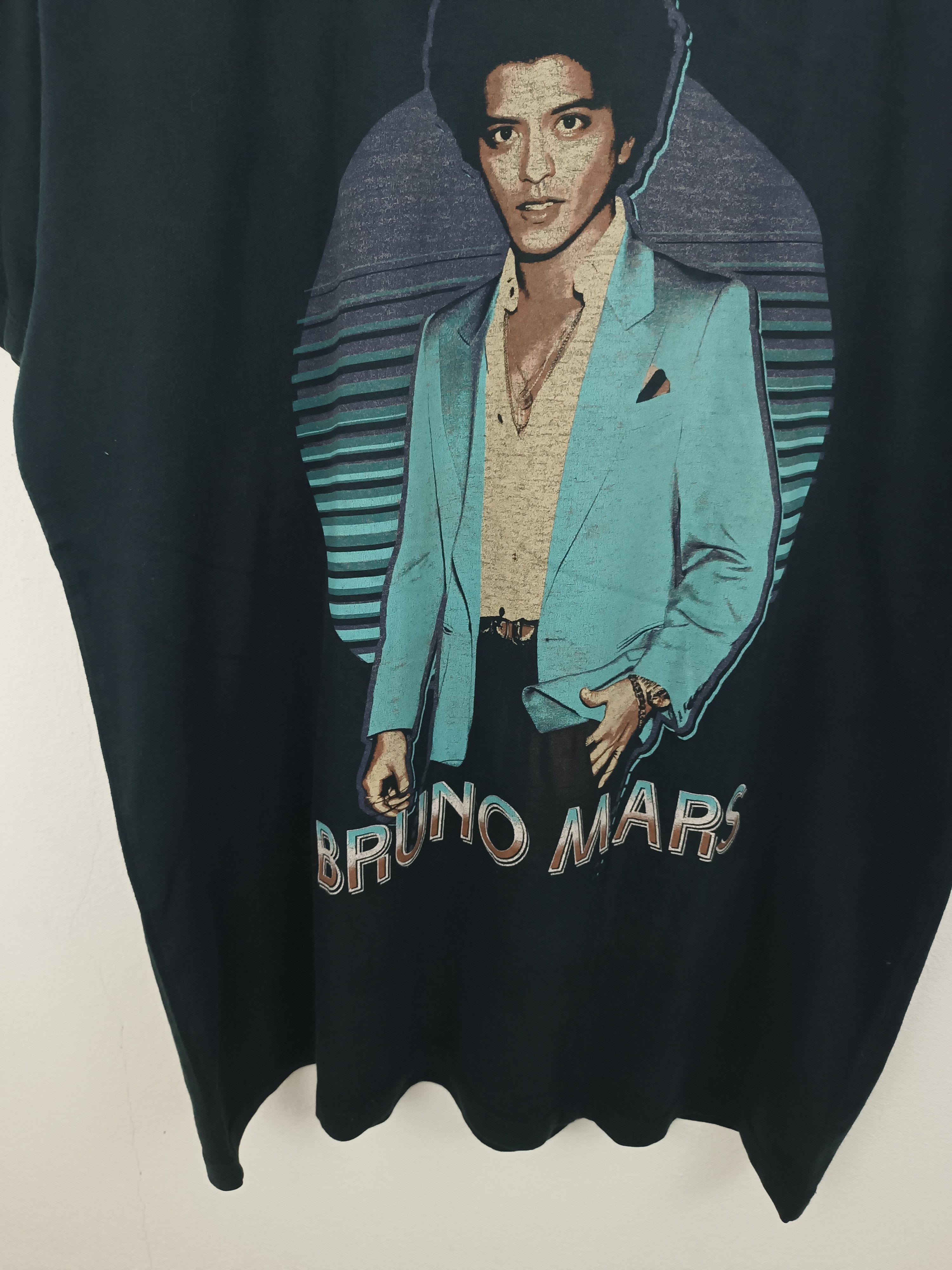 Rap Tees VINTAGE 2014 BRUNO MARS MOONSHINE JUNGLE drake beyonce Size US XL / EU 56 / 4 - 6 Thumbnail