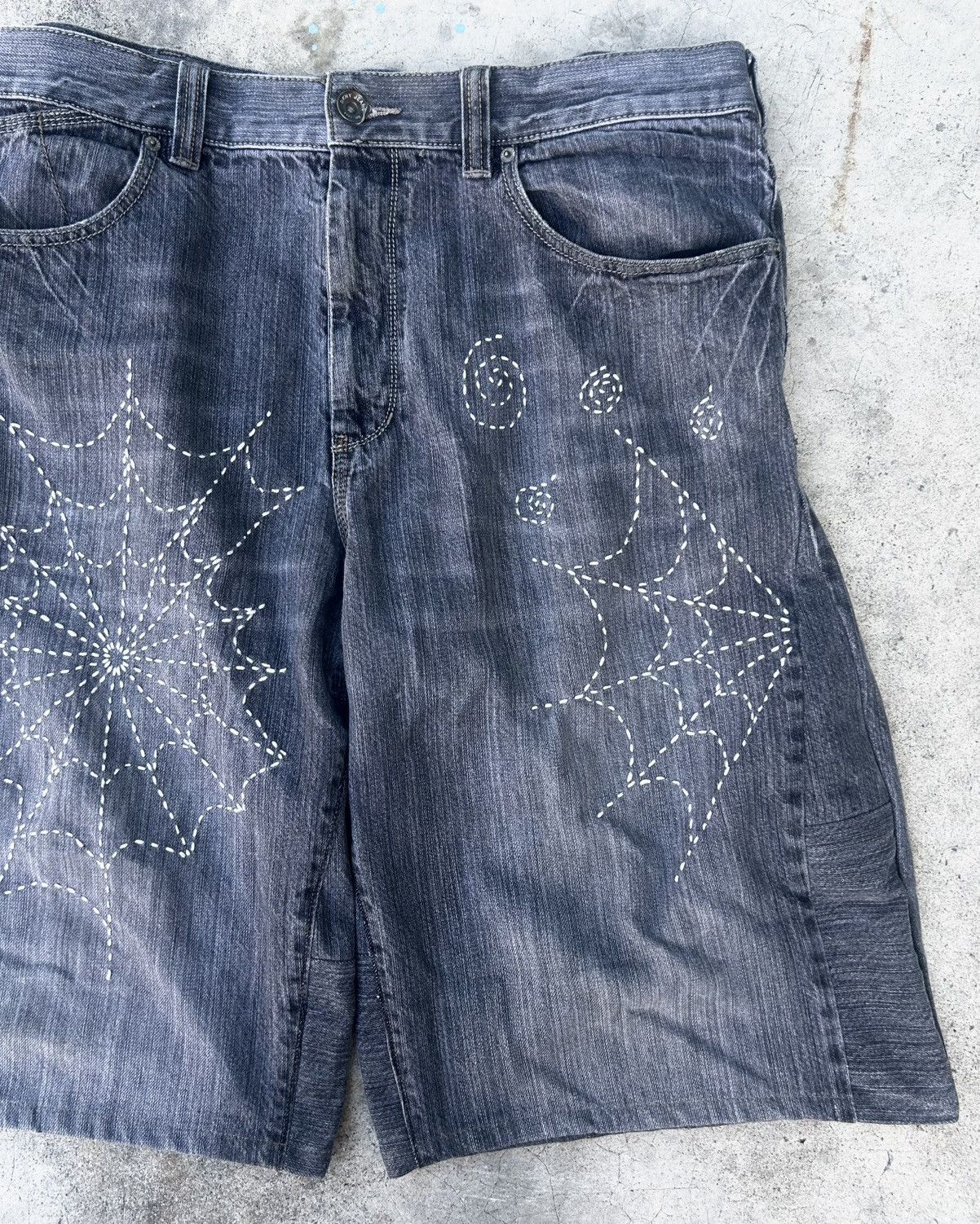 DKNY Vintage Shasiko DKNY Jeans🪡 (soldout❌) Size US 37 - 5 Thumbnail