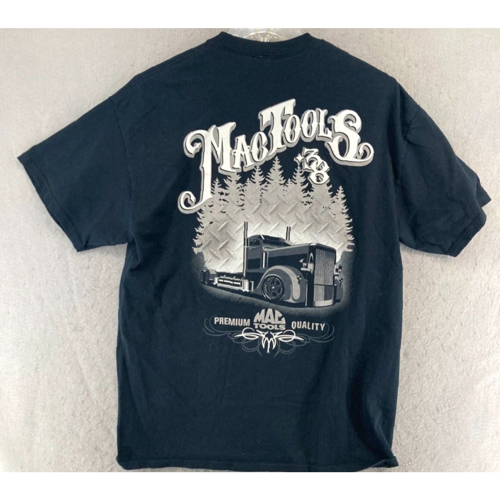 Vintage Mac Tools Graphic Print T-Shirt Large Black Crew Neck Mens Cars Grunge Size US L / EU 52-54 / 3 - 7 Thumbnail
