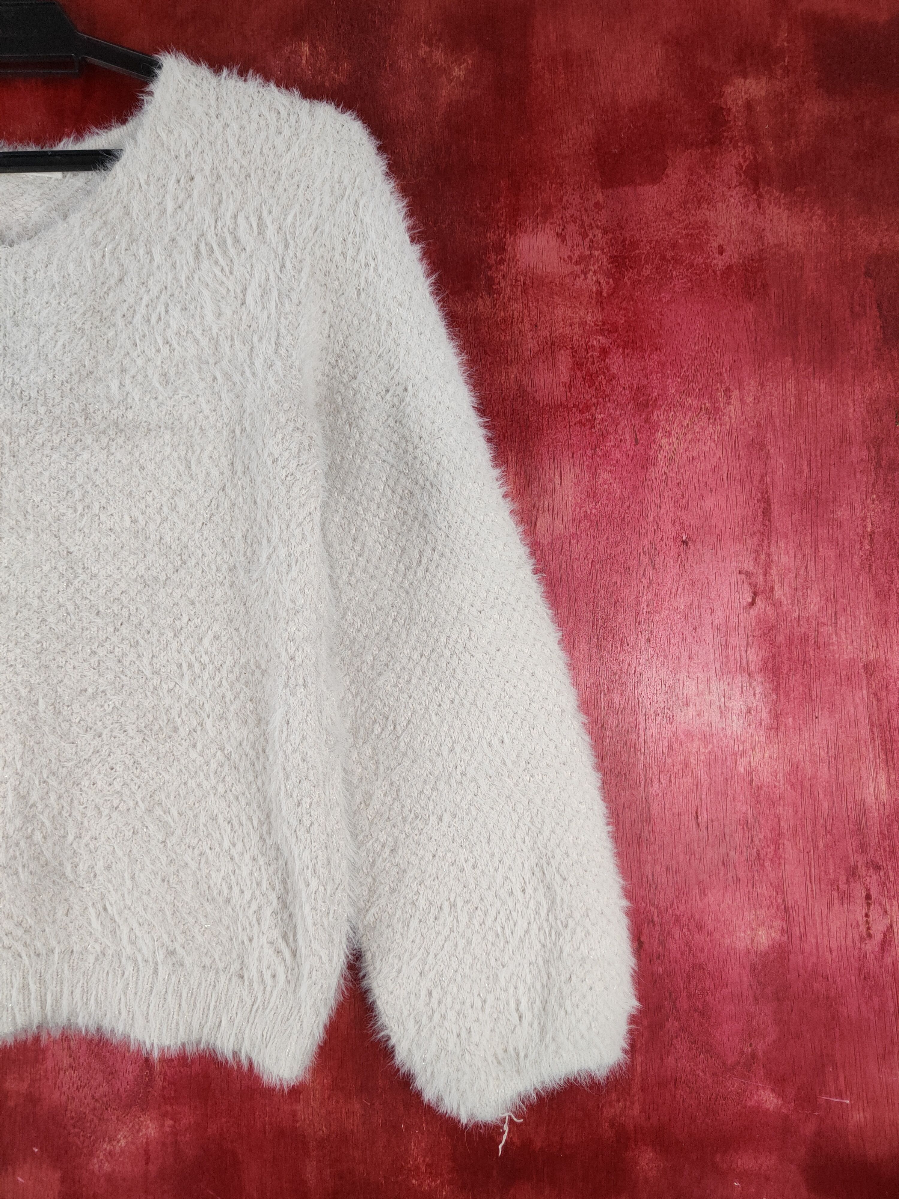 Homespun Knitwear Chip Clip Sweet Ivory Fur Mohair Knitwear #S1267 Size XS / US 0-2 / IT 36-38 - 5 Thumbnail