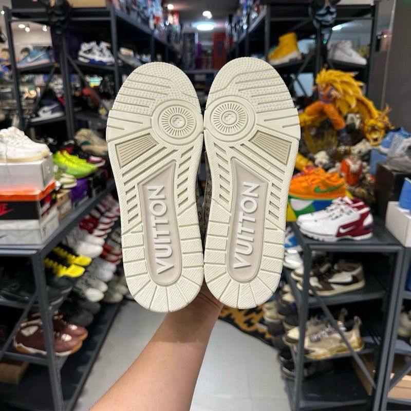 Louis Vuitton Louis Vuitton Trainer Low Top Fashion Sneakers -2508 Size US 8.5 / EU 41-42 - 4 Thumbnail