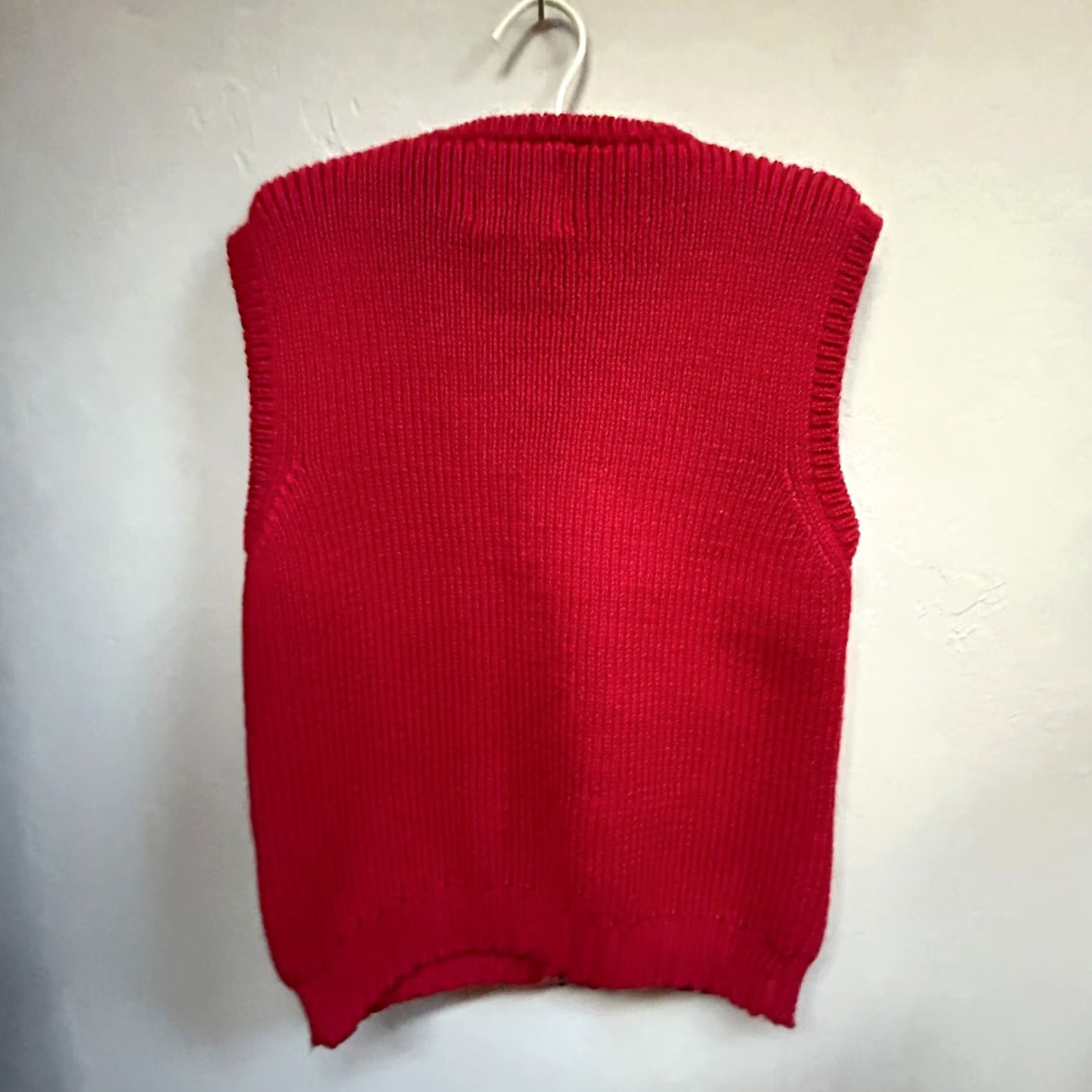 Vintage Cape Enrage Womens Zip Front 100% Wool Knit Vest Red Pockets Sleeveless V-Neck 36 Cap Sleeve Knit Vest Casual Mens Womens Size XS / US 0-2 / IT 36-38 - 2 Thumbnail