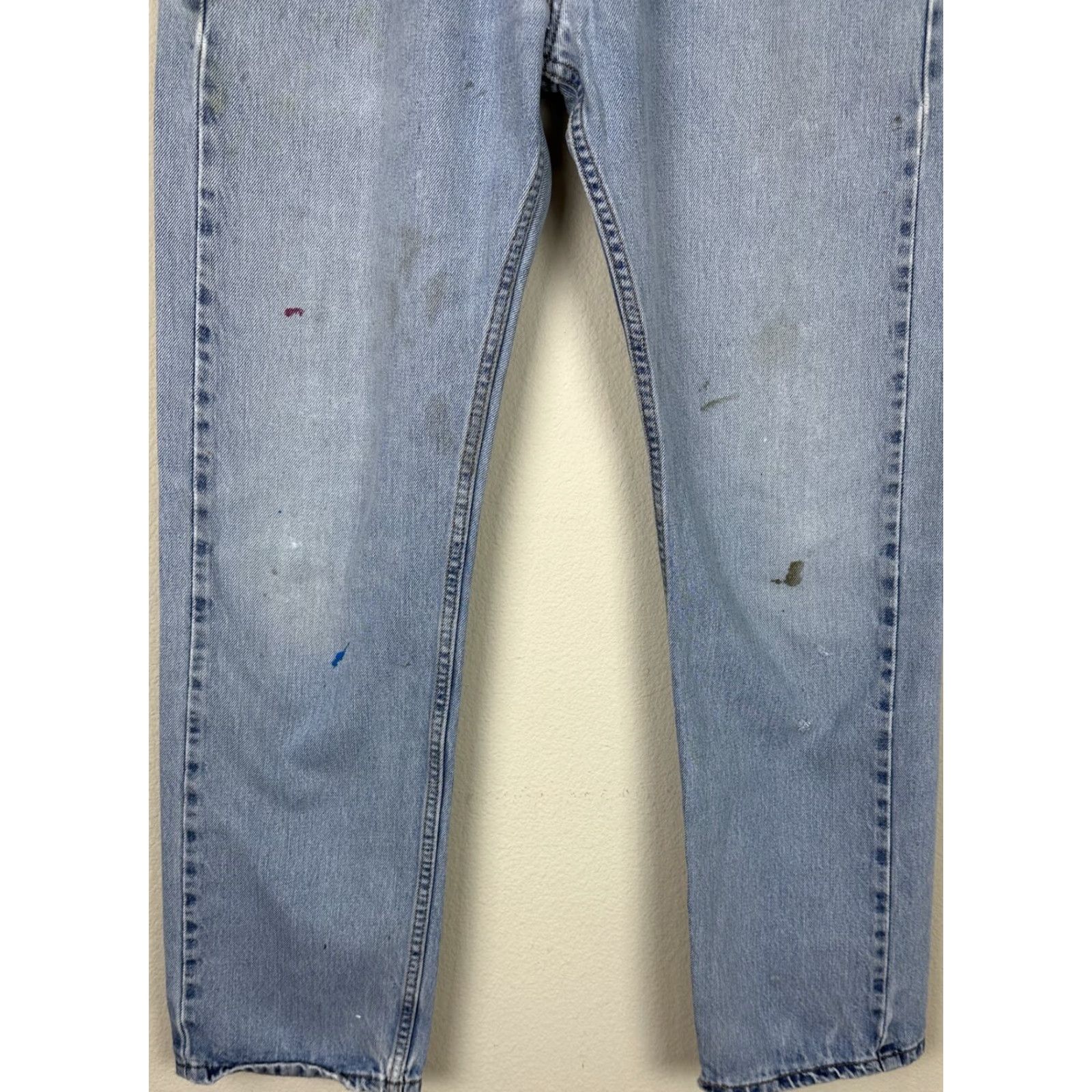 Levi's VINTAGE Levi's 505 Denim Jeans 33x31 ACTUAL THRASHED Paint Splatter Workwear Distressed Holes 80s 90s Mens Jeans Size US 33 - 4 Thumbnail