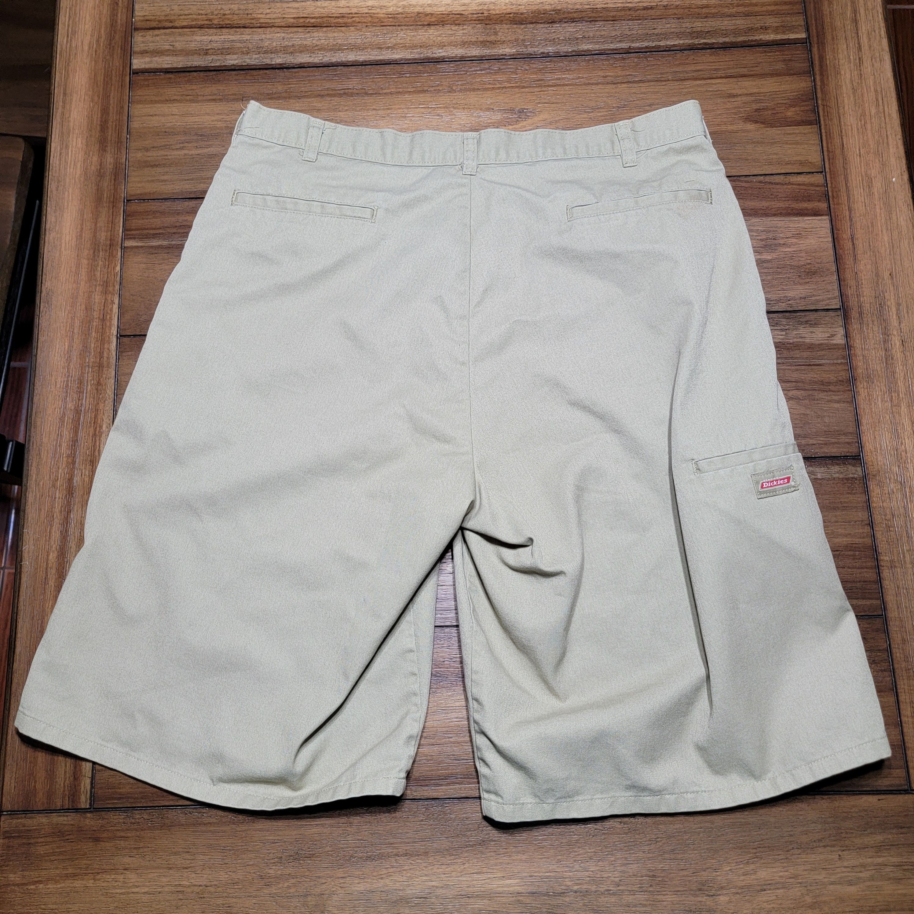 Dickies Dickies Khakis Shorts - Size 38 Size US 38 / EU 54 - 3 Thumbnail