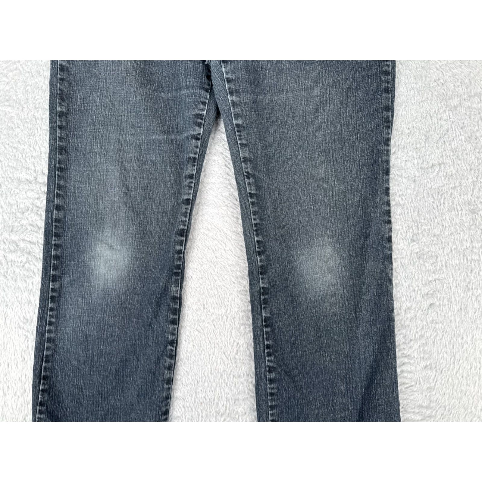 Vintage Cabi Jeans Women 8 Blue Denim Straight Mid Rise Cotton Blend 29x29 Modern Wash 29in Inseam 5-Pocket Design Womens Jeans Autumn Spring Summer Winter Size 30" / US 8 / IT 44 - 3 Thumbnail