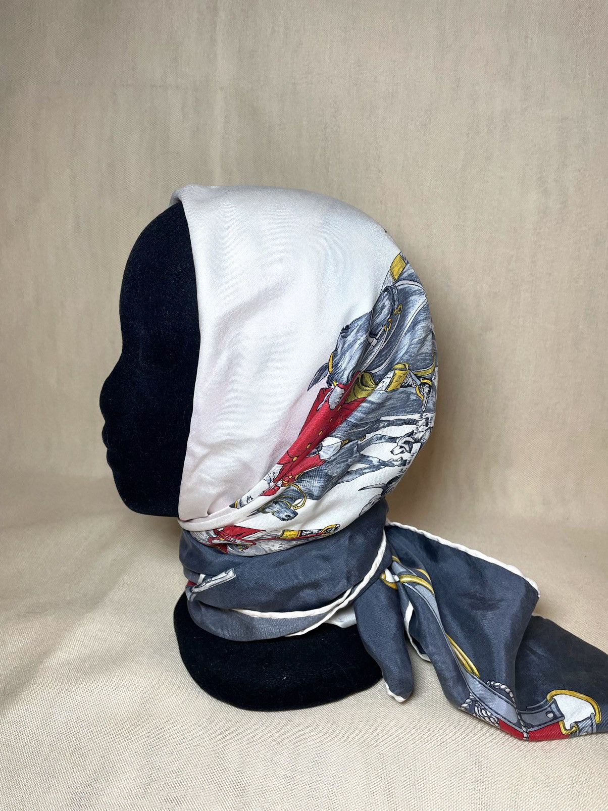 Caruso × Vintage Caruso hunting dog silk scarf Size ONE SIZE - 10 Thumbnail