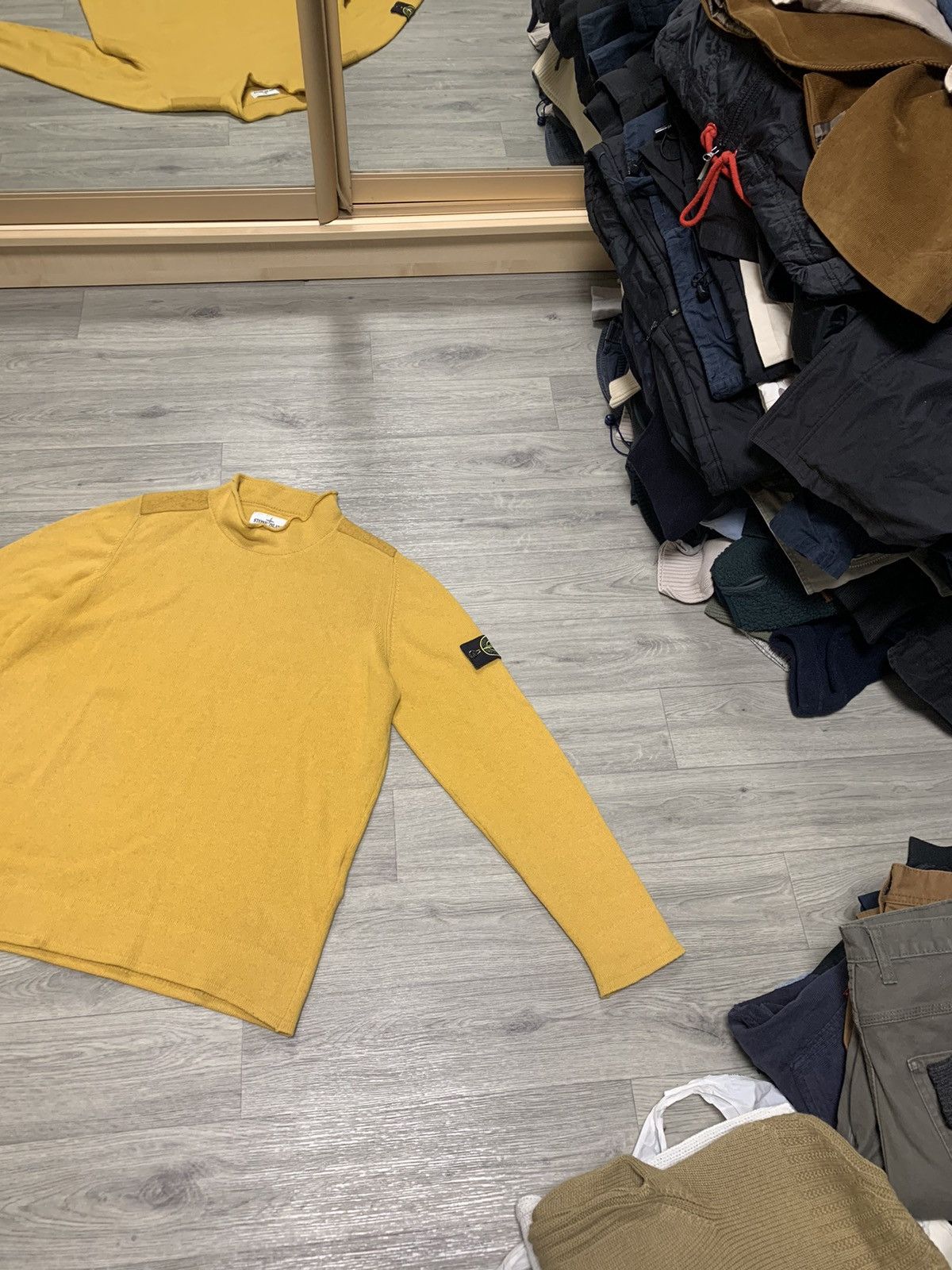 Vintage Stone Island Yellow Lambswool Knit Jumper L/S Size M Size US L / EU 52-54 / 3 - 3 Thumbnail