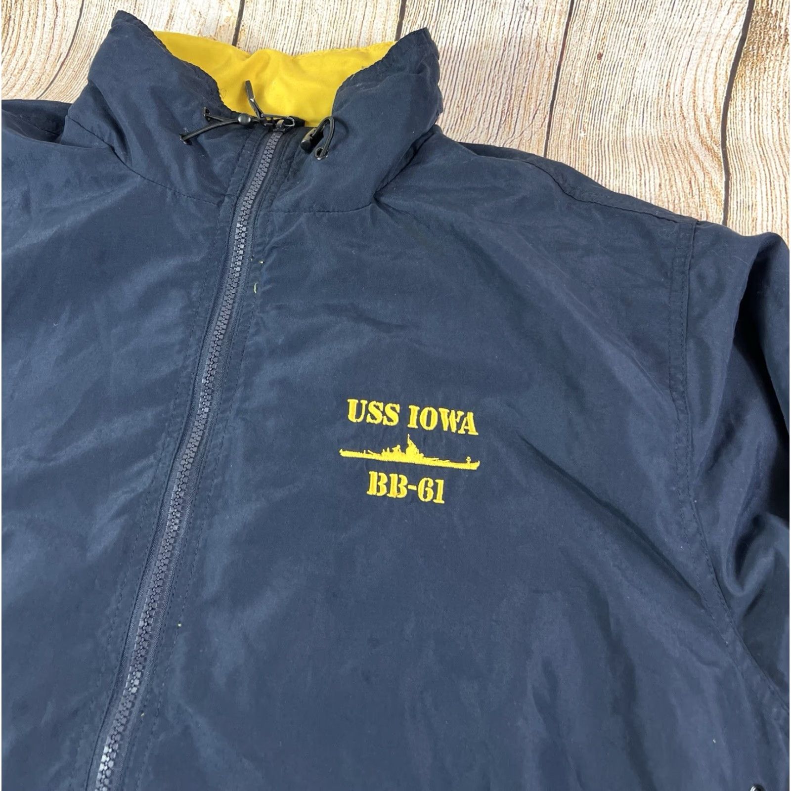 Vintage VINTAGE Beacon Point USS Iowa BB-61 Military USA Blue Jacket Size Medium M Men Navy Blue Jacket Military USA Point Nylon Size US M / EU 48-50 / 2 - 2 Thumbnail
