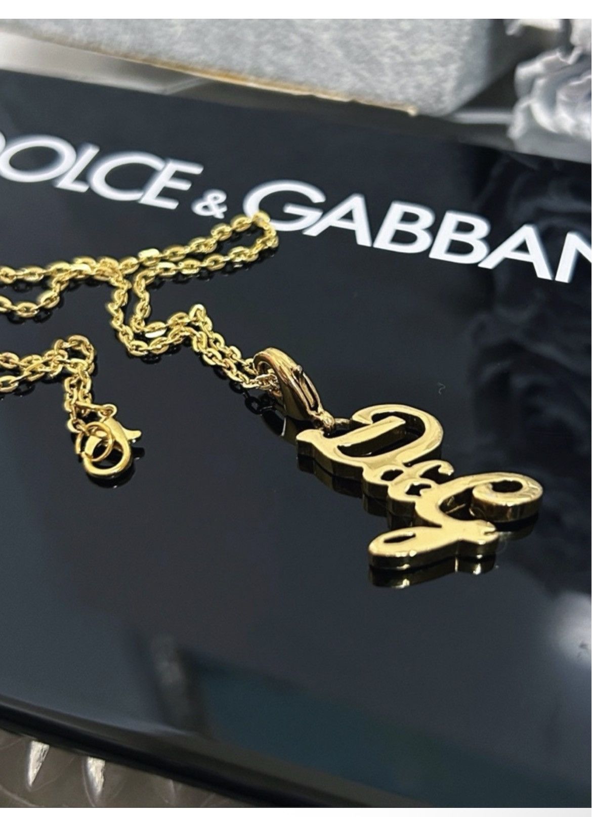 Dolce & Gabbana Authentic Dolce & Gabbana RARE Gold Cursive Logo DG Necklace Size ONE SIZE - 9 Thumbnail