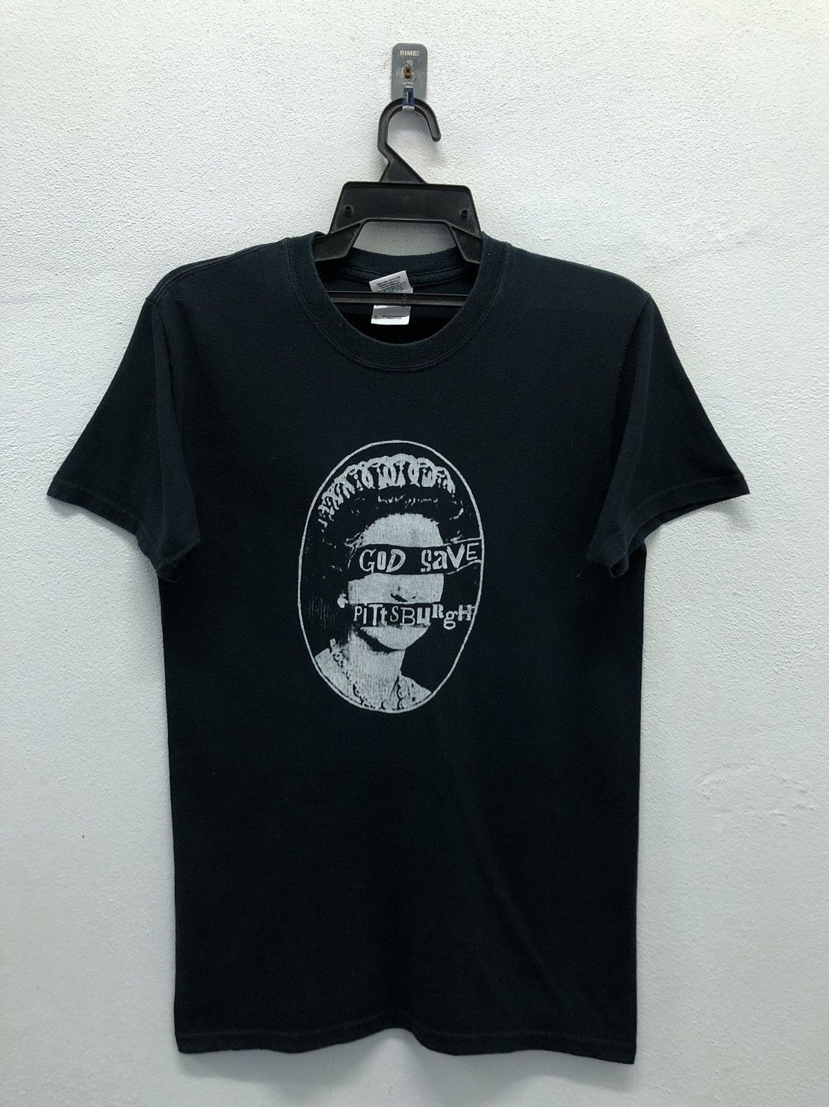 Band Tees Vintage God Save Pitsburgh T-Shirt Size US S / EU 44-46 / 1 - 1 Thumbnail
