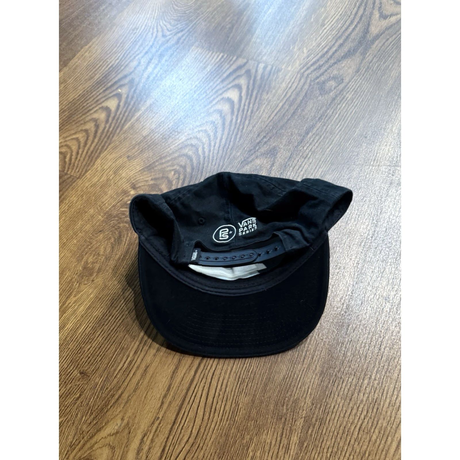 Vans Vans Park Series Mens Black Graphic Snapback Cap Hat Adjustable Size Cap Hat | Vans Park Series | Snapback | Black | Adjustable | Men Size US M / EU 48-50 / 2 - 2 Thumbnail