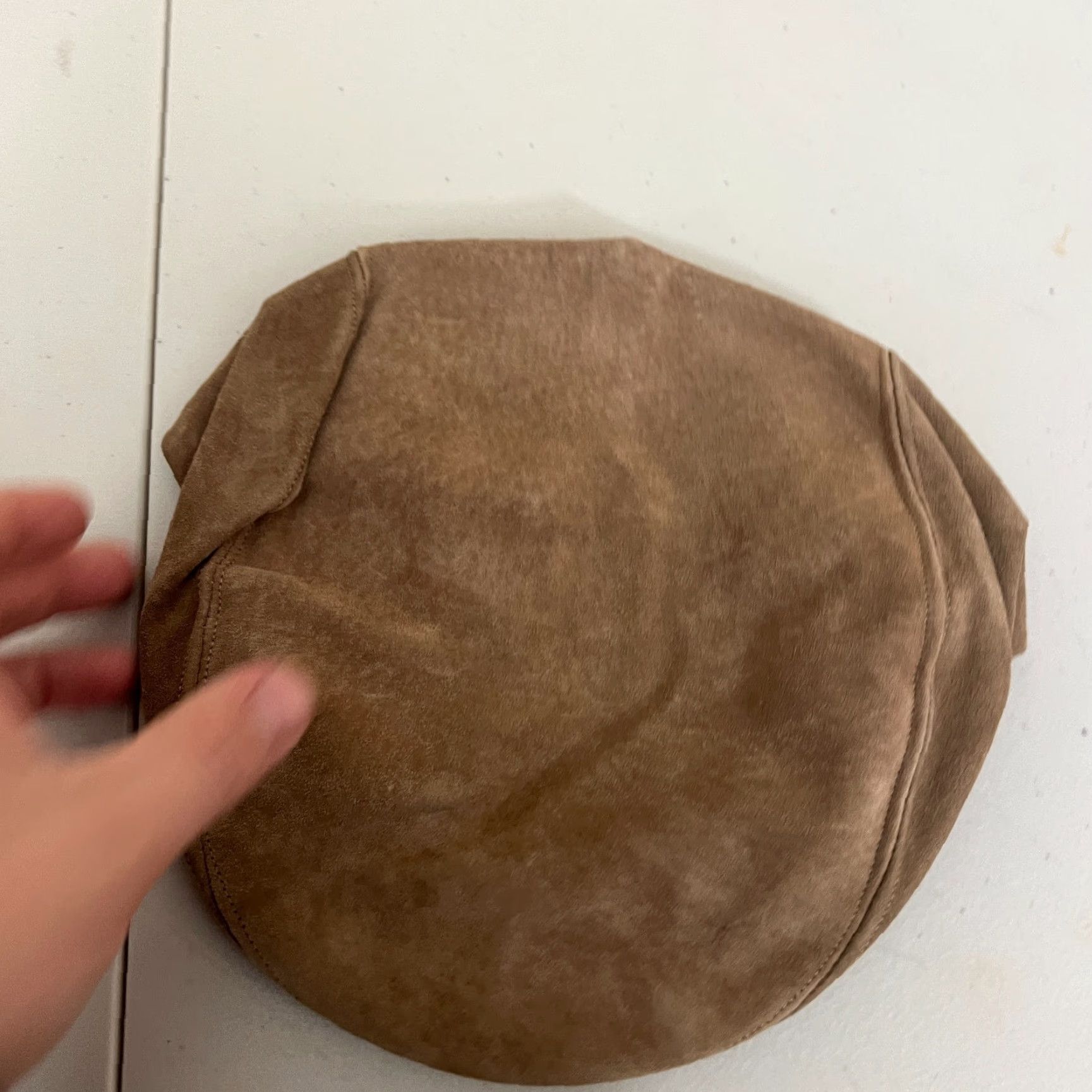 Vintage Country Gentleman Suede Newsboy Cap Hat Tan Brown Size L USA Made In USA Men Newsboy Cap Suede Brown L Men USA Size ONE SIZE - 3 Thumbnail