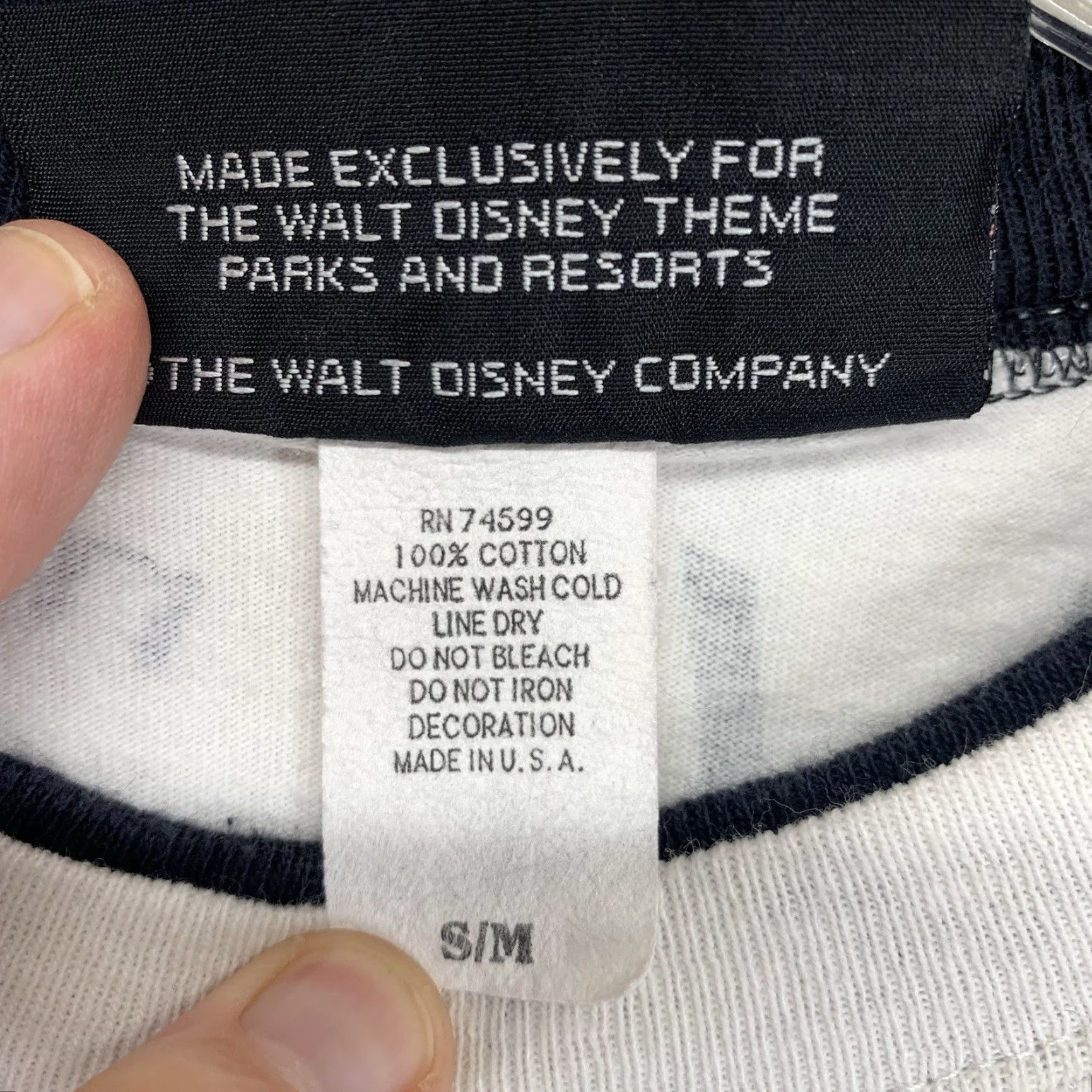 Disney VINTAGE Disney 90s Mickey Mouse T-Shirt Medium White Graphic Print Crew Neck Short Sleeve Mens Size US M / EU 48-50 / 2 - 6 Thumbnail