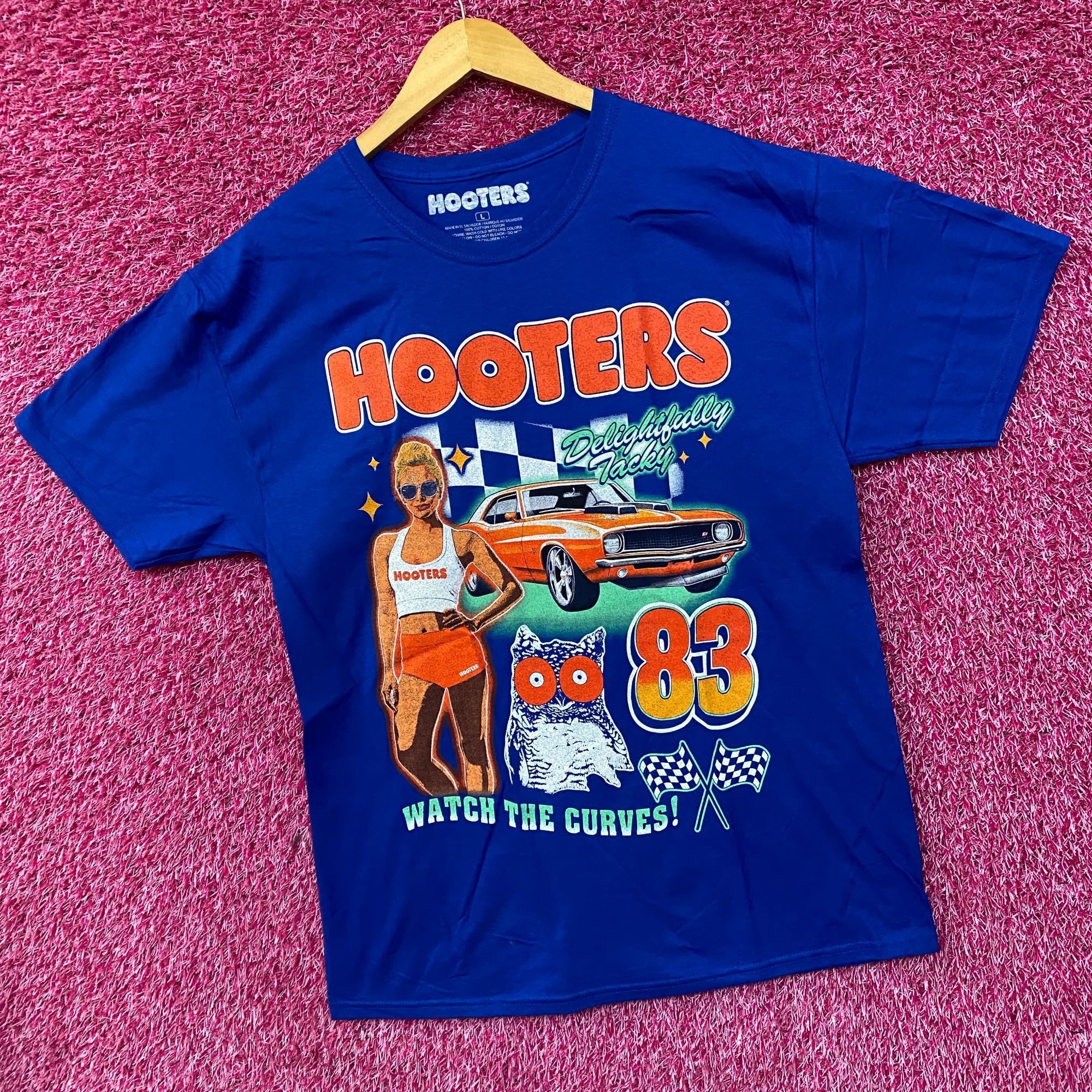 Other Hooters Delightfully Tacky Racing 83 Watch The Curves T-shir Size US L / EU 52-54 / 3 - 3 Thumbnail