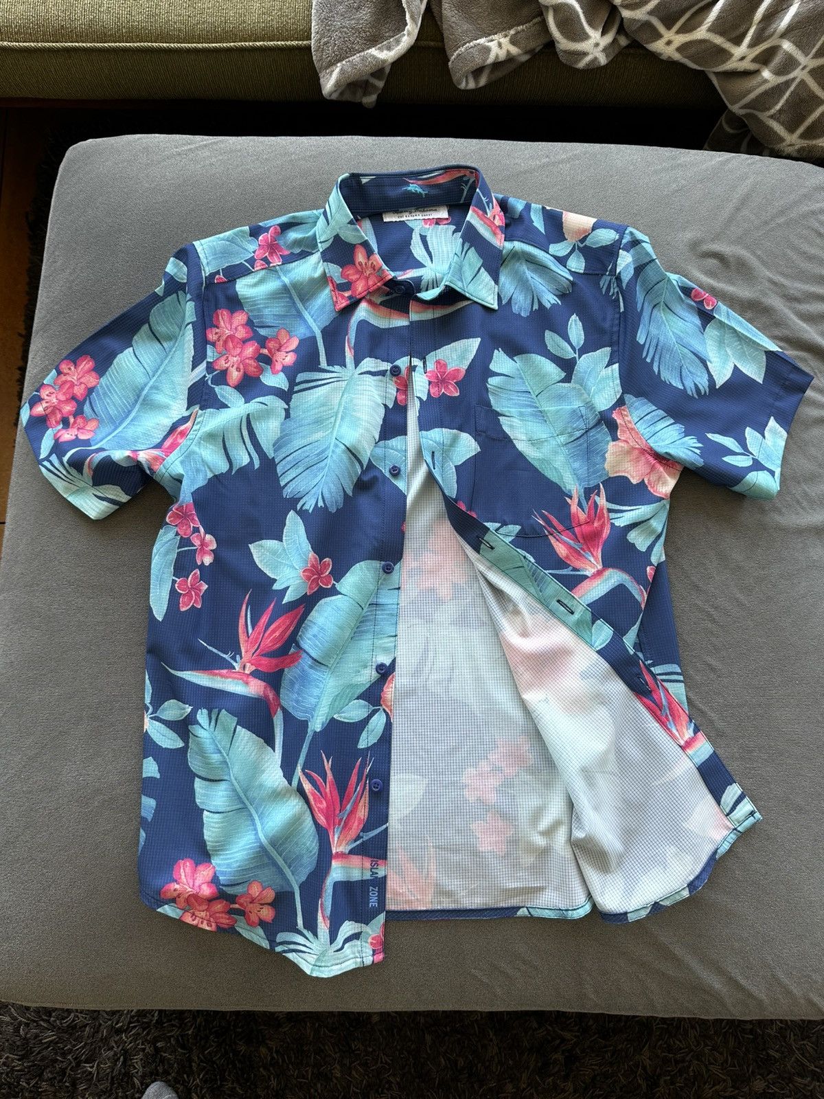 Tommy Bahama Tommy Bahama short sleeve button up shirt Size US S / EU 44-46 / 1 - 1 Thumbnail