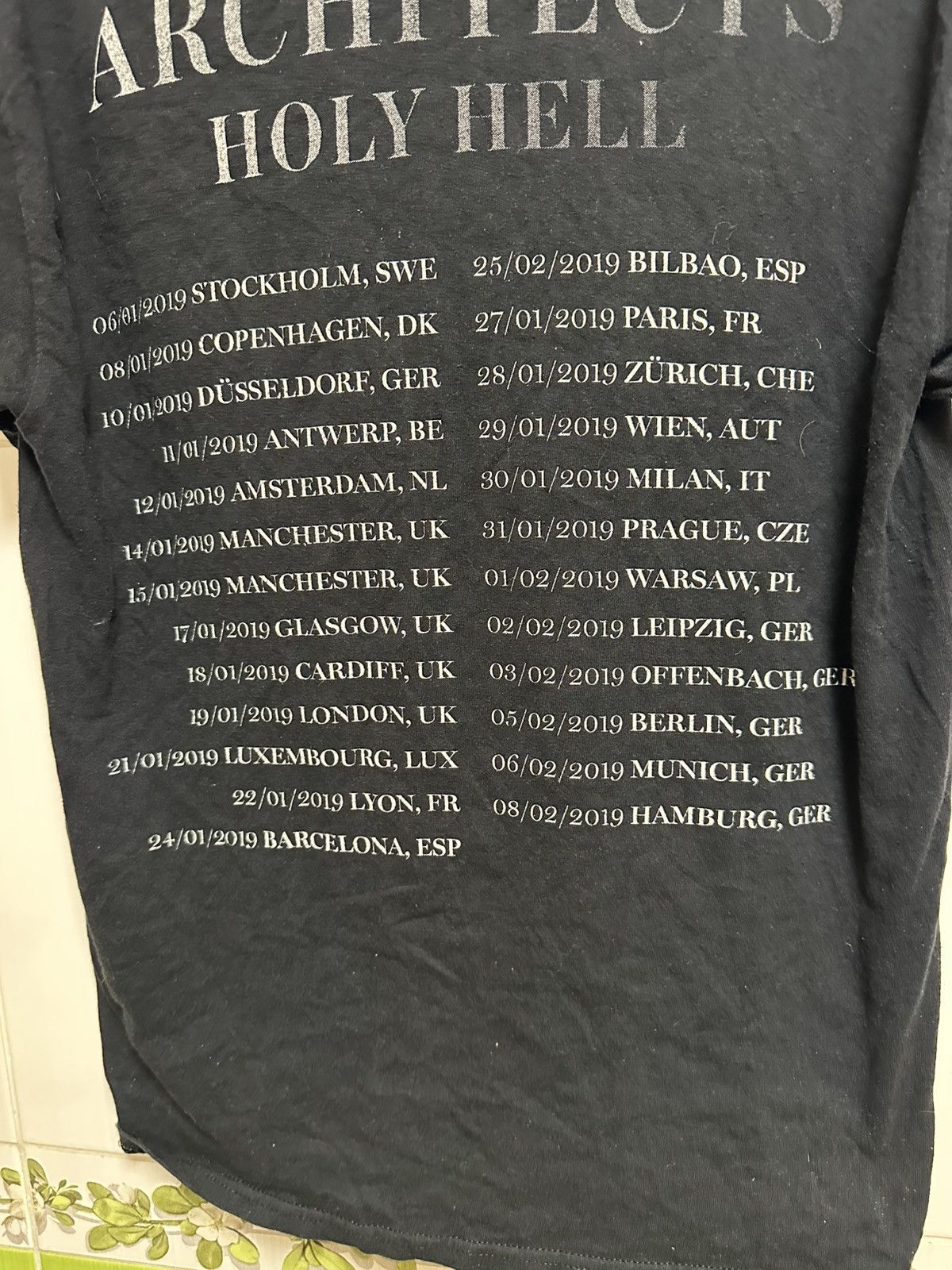 Band Tees × Vintage Architectc holy hell world tour 2019 rare size M Size US M / EU 48-50 / 2 - 6 Thumbnail