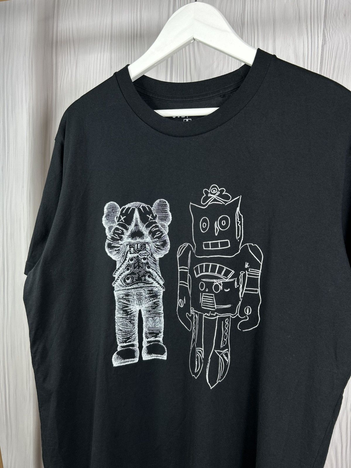 Andy Warhol × Kaws × Uniqlo Kaws x Andy Warhol x Uniqlo T-Shirt Size XL Size US XL / EU 56 / 4 - 3 Thumbnail
