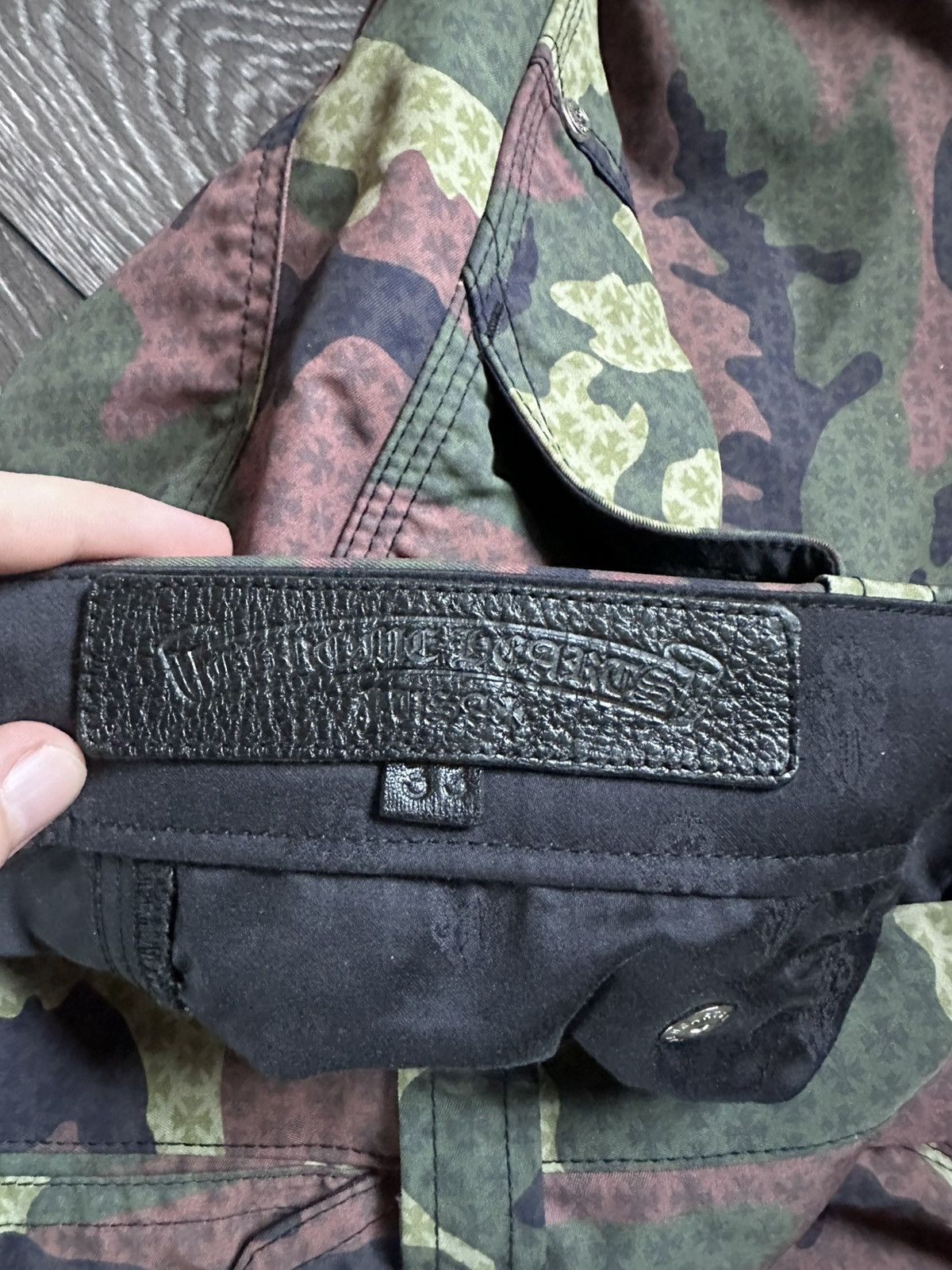 Chrome Hearts chrome hearts new camo monogram double knee carpenter pants Size US 33 - 9 Thumbnail