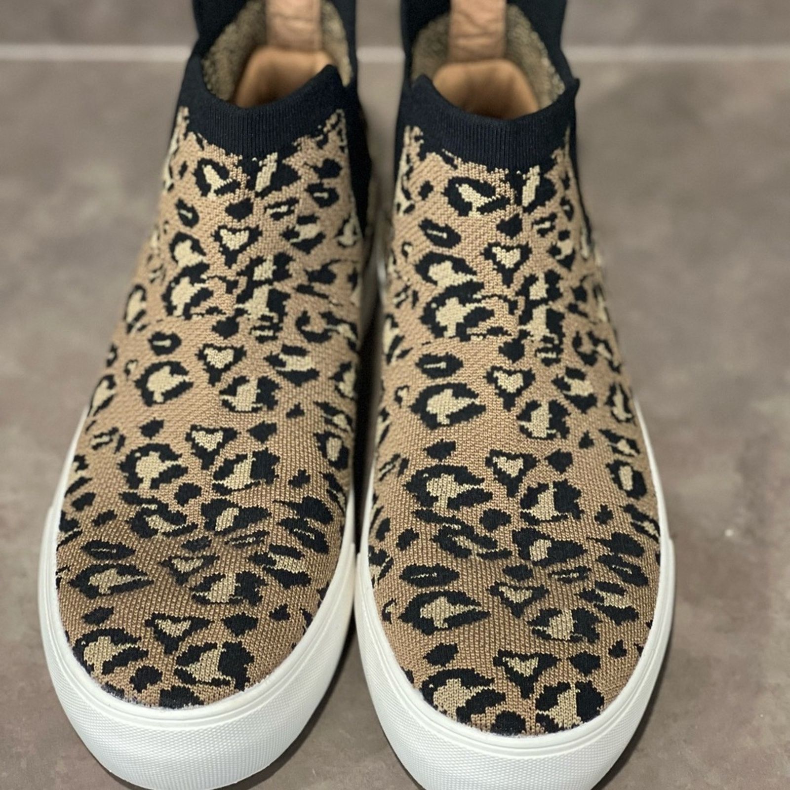 Other CUSHIONAIRE Women's Knit Sneaker + Memory Foam Size US 8.5 / IT 38.5 - 4 Thumbnail
