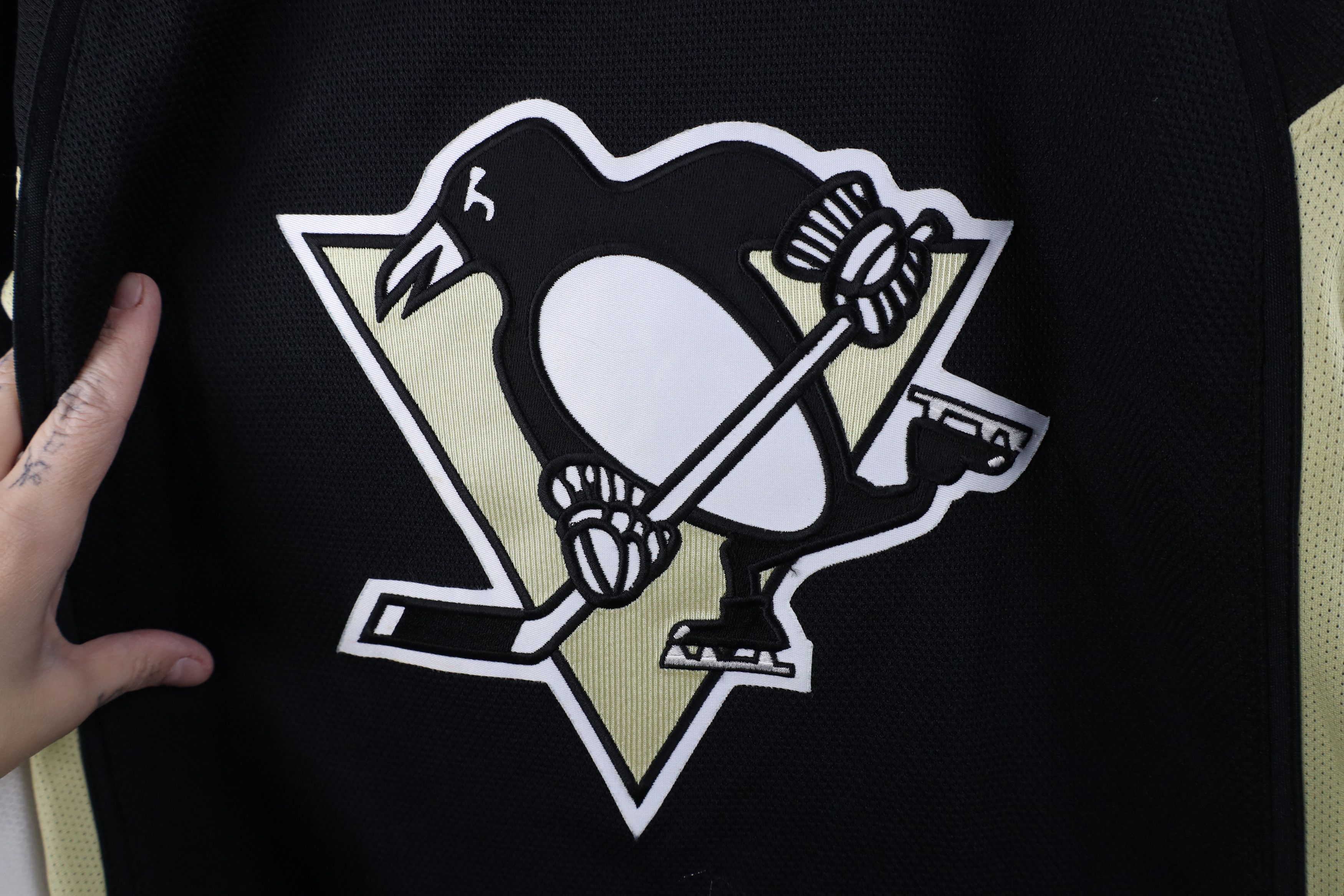 Reebok Reebok James Neal Pittsburgh Penguins Hockey Jersey Stitched Size S / US 4 / IT 40 - 4 Thumbnail