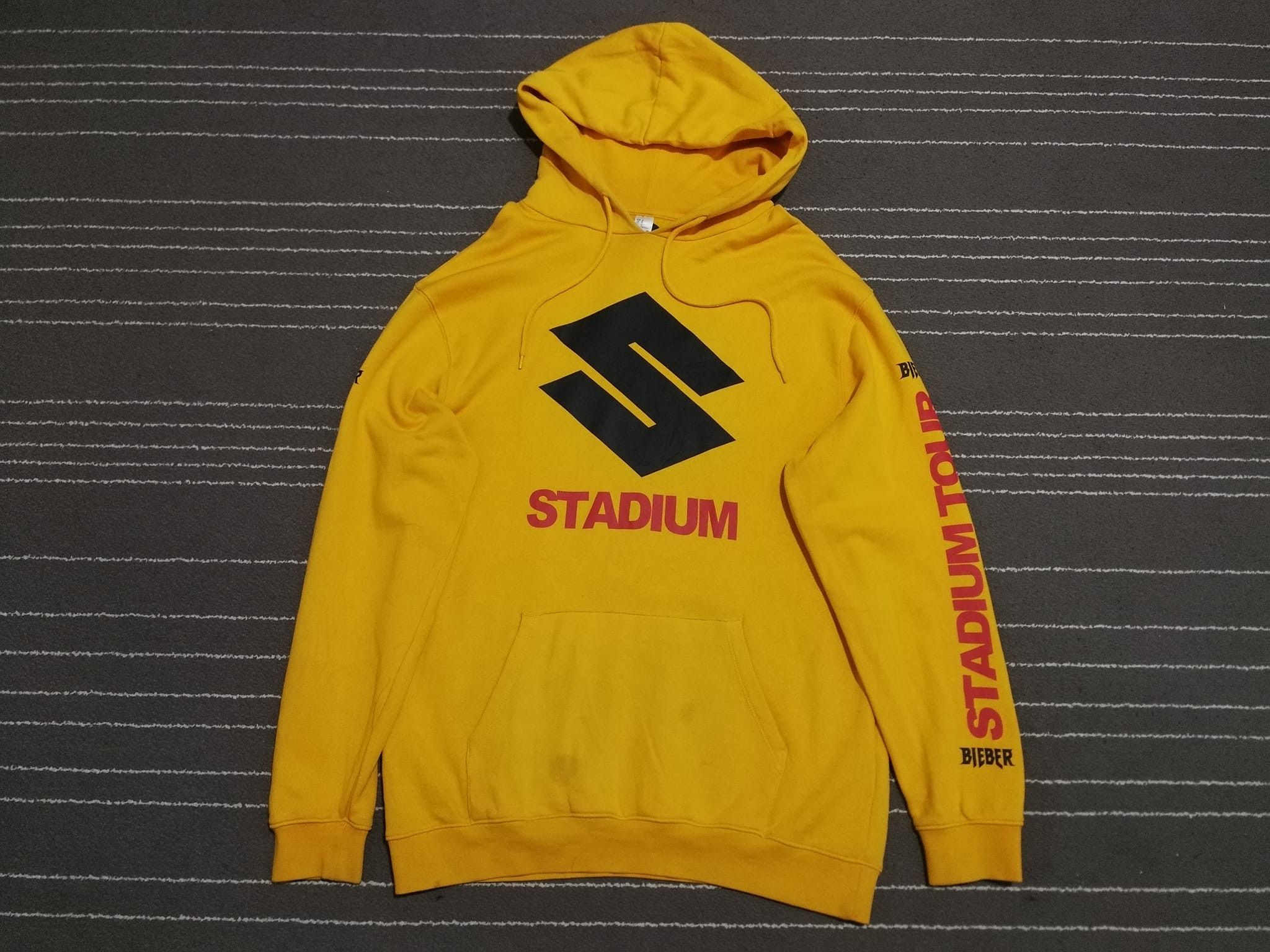 BIEBER Stadium tour 2017 X HNM M 1957