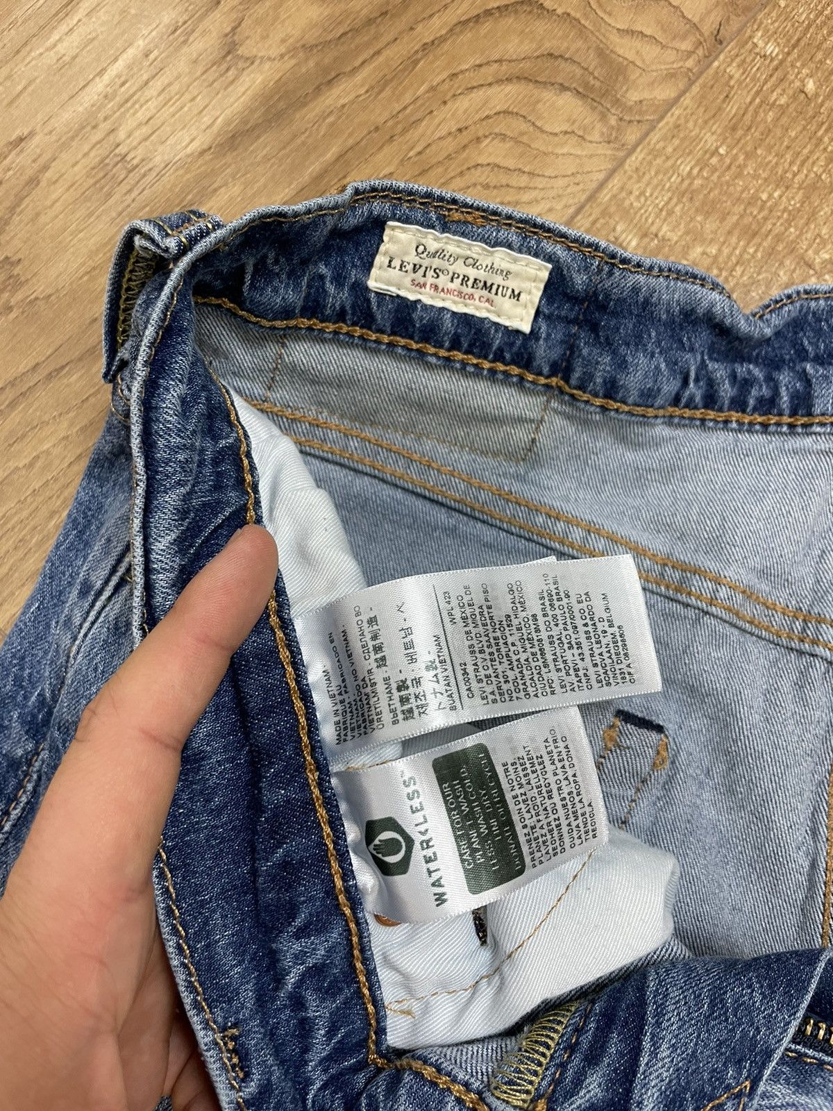 Levi's Vintage Levi’s 502 Y2K Blue Stonewashed Denim Jeans Pants Size US 32 / EU 48 - 13 Thumbnail