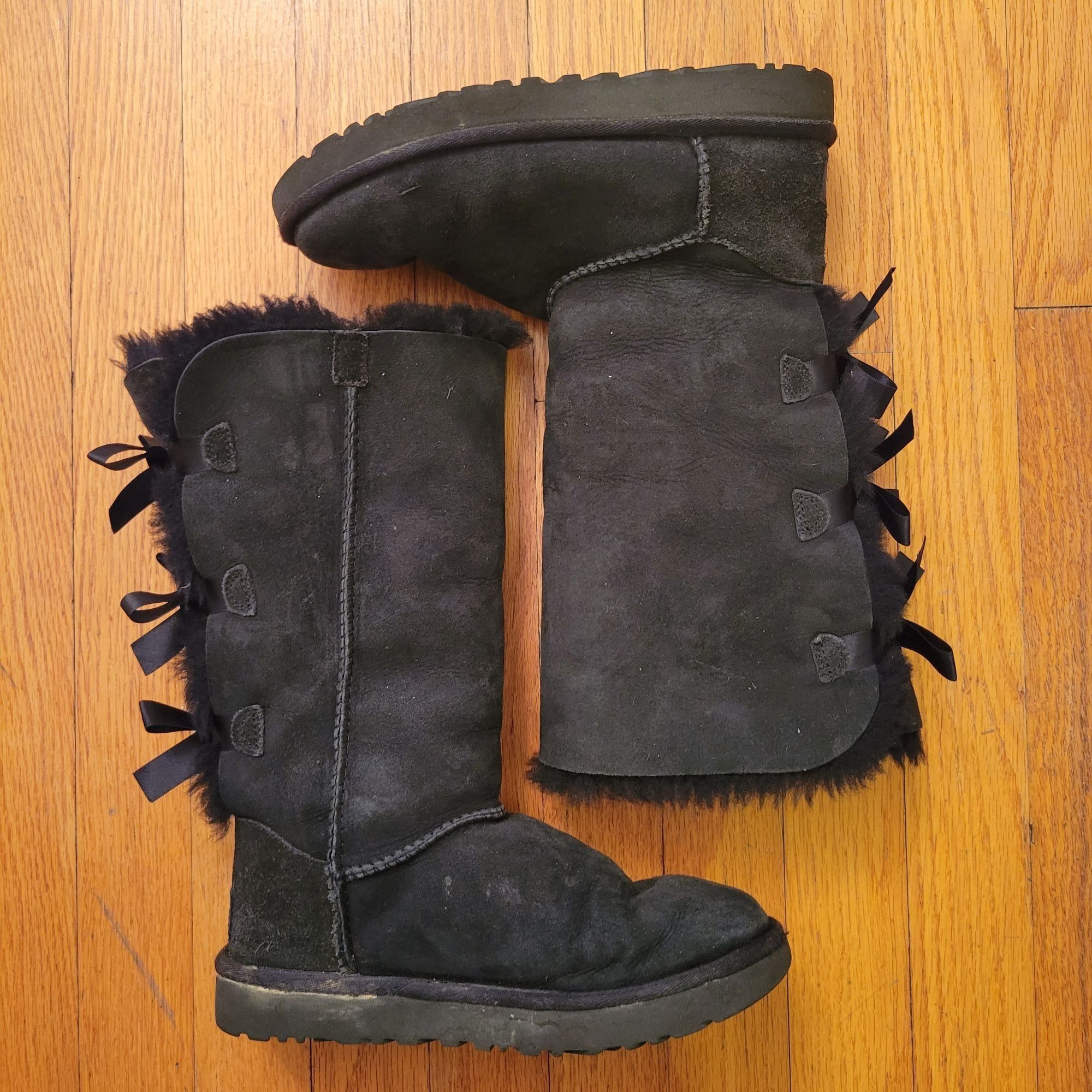 Ugg UGG 5 Black Suede Leather Sheepskin BAILEY BOW II Tall Boots Size US 5 / IT 35 - 2 Thumbnail