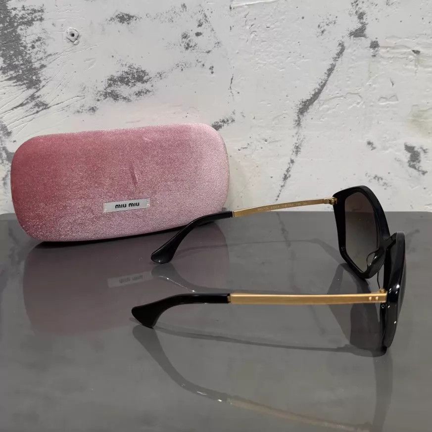 Miu Miu Miu Miu Black Frame Eyeglasses Original Box New Size ONE SIZE - 2 Thumbnail