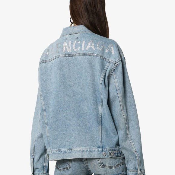 【送料&関税込】Balenciaga Rhinestone Logo Denim Jacket - Un Embellished denim jacket in blue - Balenciaga | Mytheresa