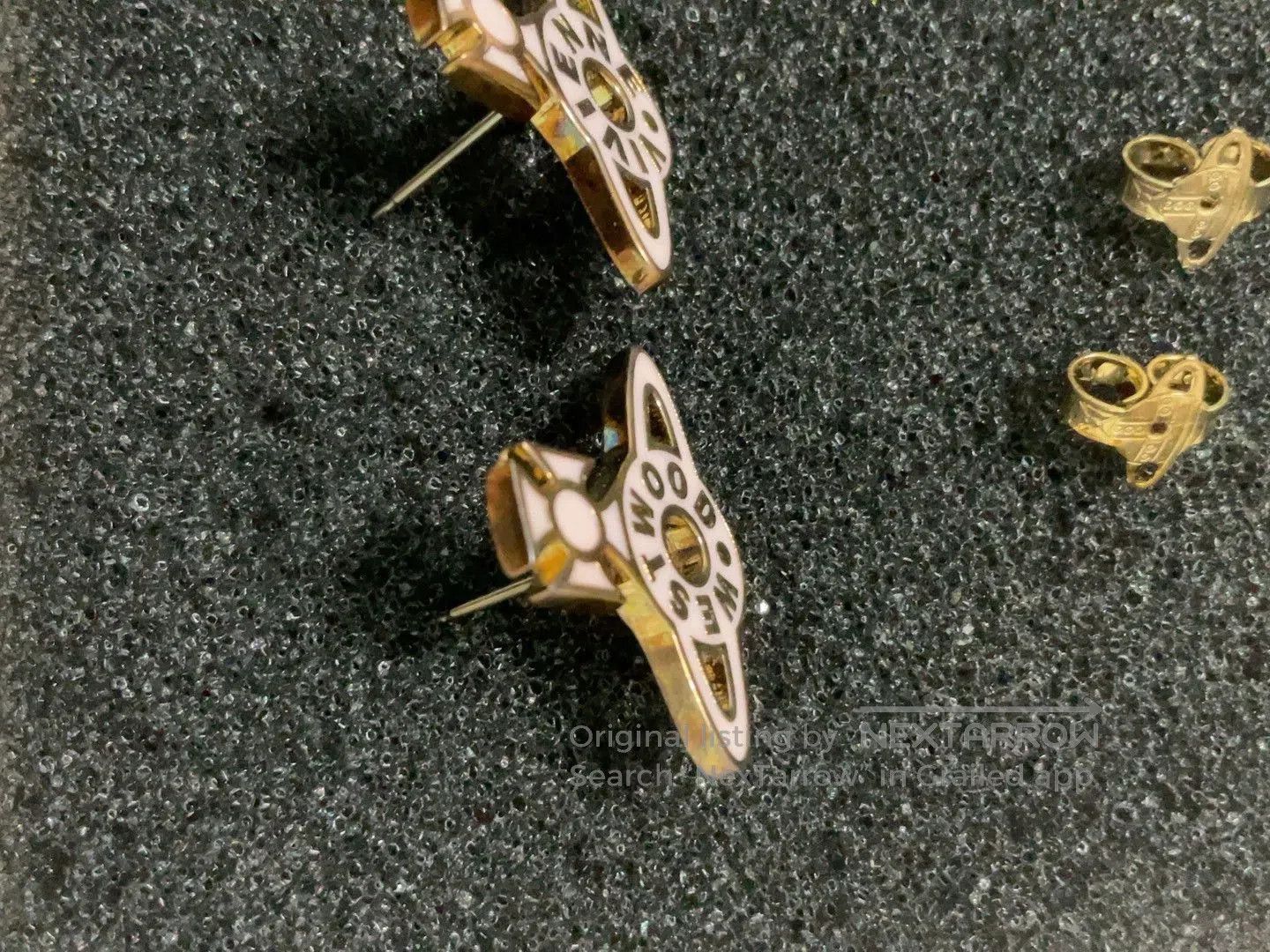 Vintage rare west coast letter earrings. Size ONE SIZE - 3 Thumbnail