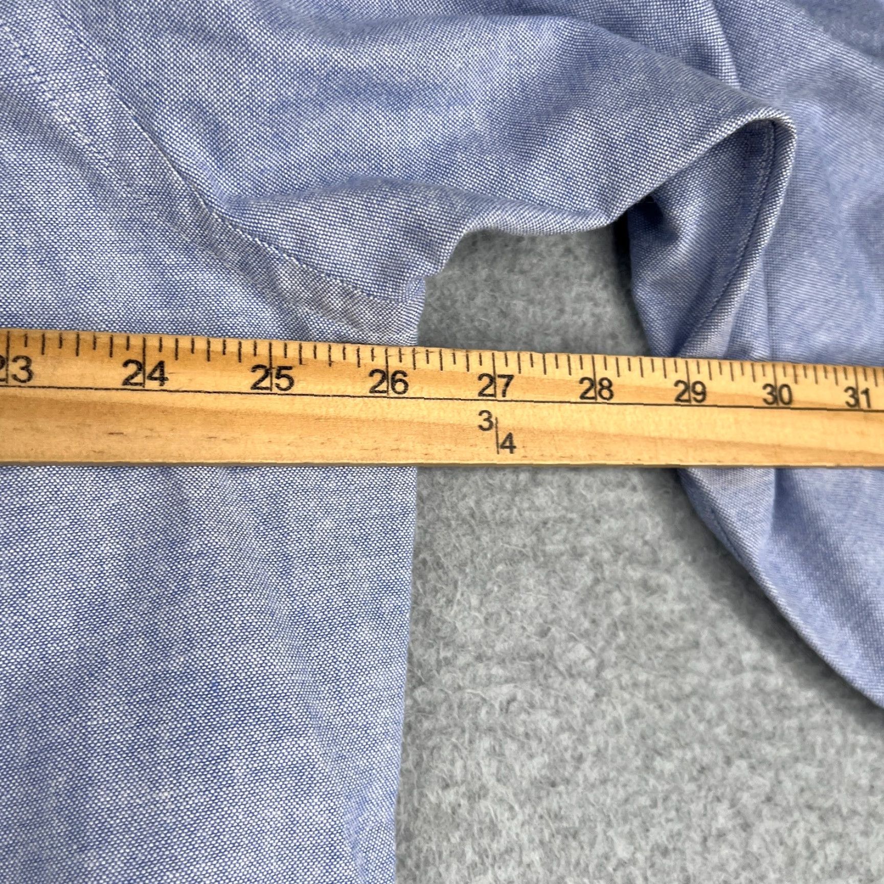 Ralph Lauren VINTAGE Chaps Ralph Lauren Embroidered Crest Long Sleeve Button Up Shirt 17 USA Blue Men Dress Shirt Size US XL / EU 56 / 4 - 7 Thumbnail