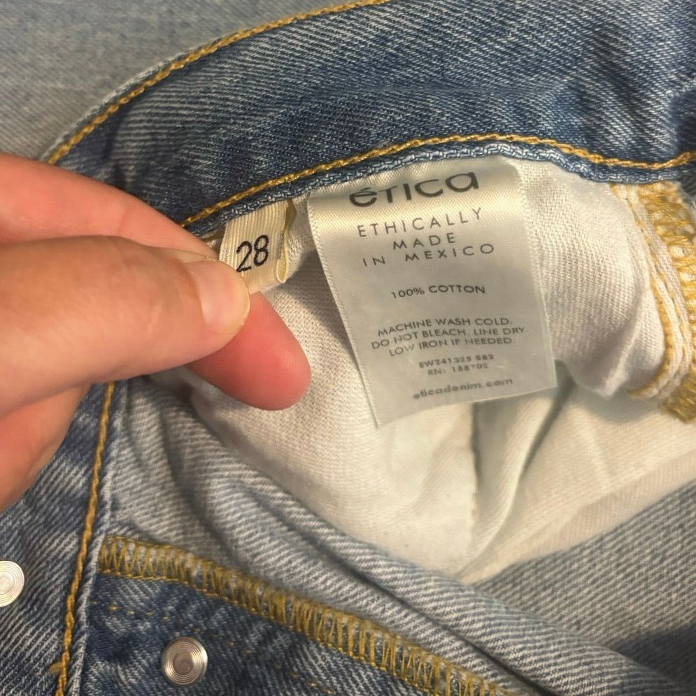 ETICA NWT Etica Altin Loose Crop Jeans Ithaca Wash Size 28 Size 28" / US 6 / IT 42 - 6 Thumbnail