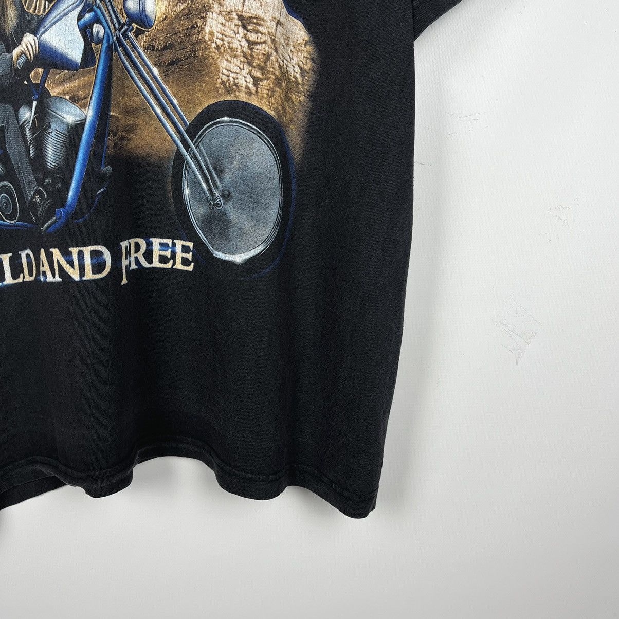 Harley Davidson Vintage Harley Davidson “Wild and Free” biker tee 90’s Size US XL / EU 56 / 4 - 5 Thumbnail