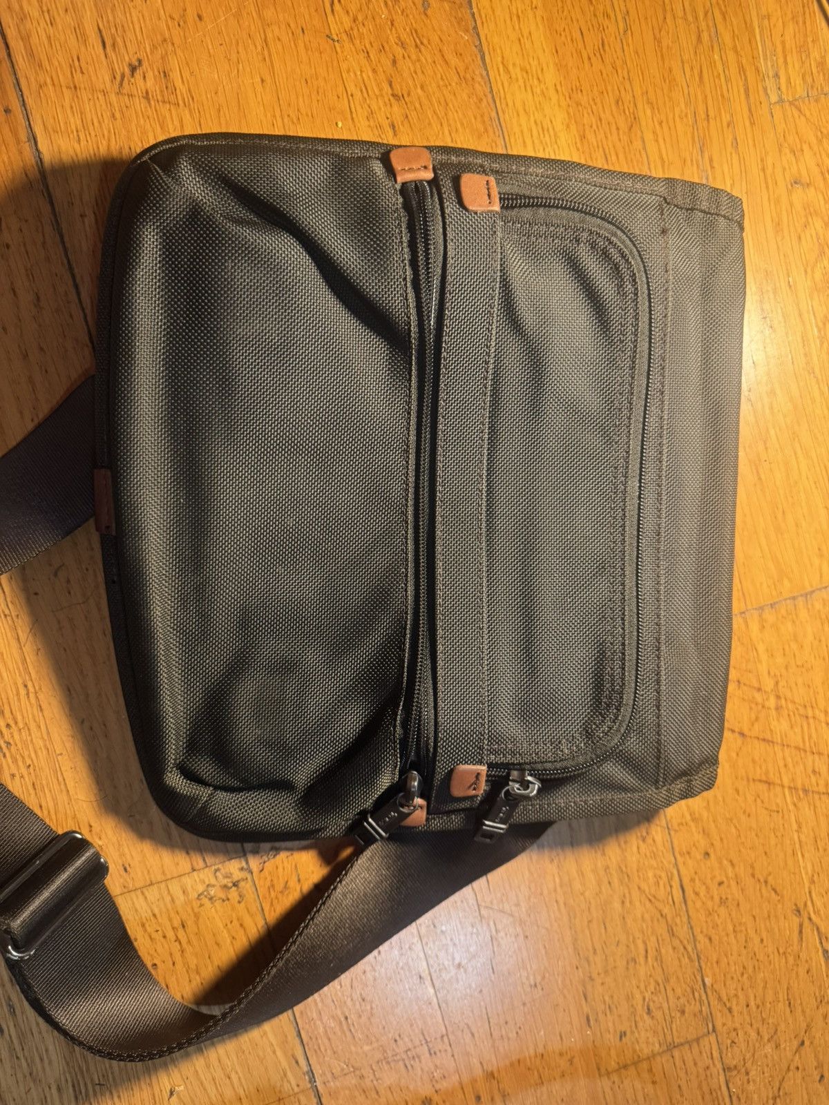 Tumi TUMI Brown Ballistic Nylon Messenger Bag Size 32 - 6 Thumbnail
