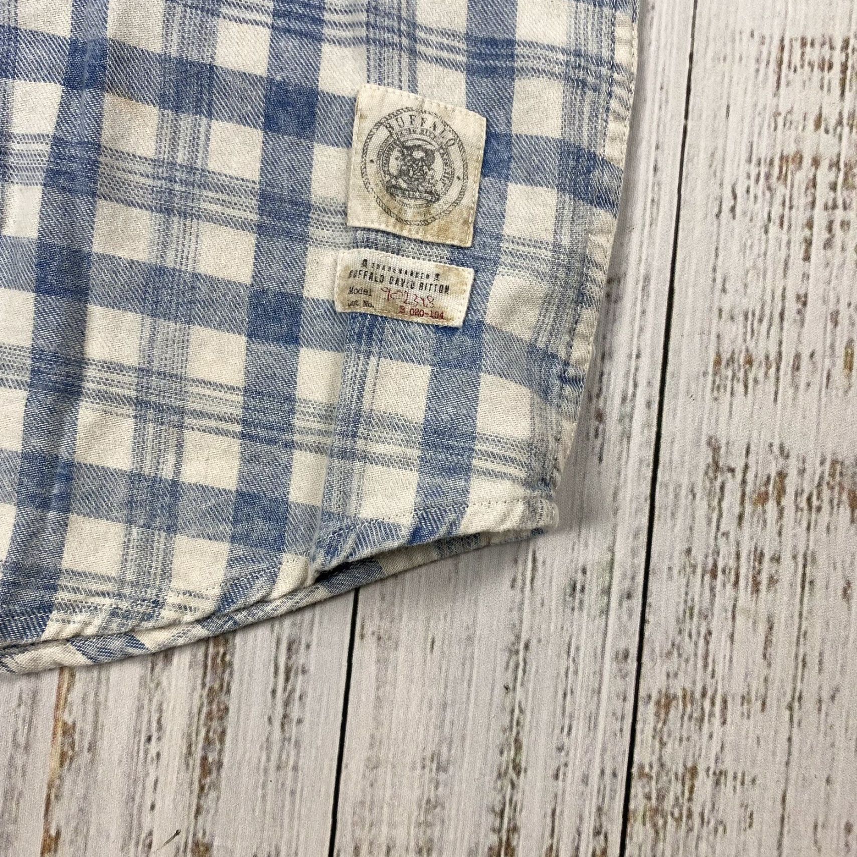 Buffalo David Bitton BUFFALO DAVID BITTON PLAID WESTERN SHIRT SHORT SLEEVE WHITE BLUE MENS SIZE M Size US M / EU 48-50 / 2 - 6 Thumbnail