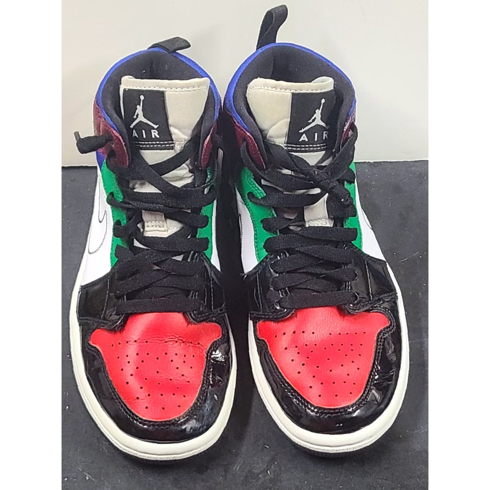 Jordan Brand Nike Air Jordan 1 Mid SE Black White University Red Women's 7 Shoes AJ1 Mid SB DB5454-001 Size US 7 / IT 37 - 3 Thumbnail