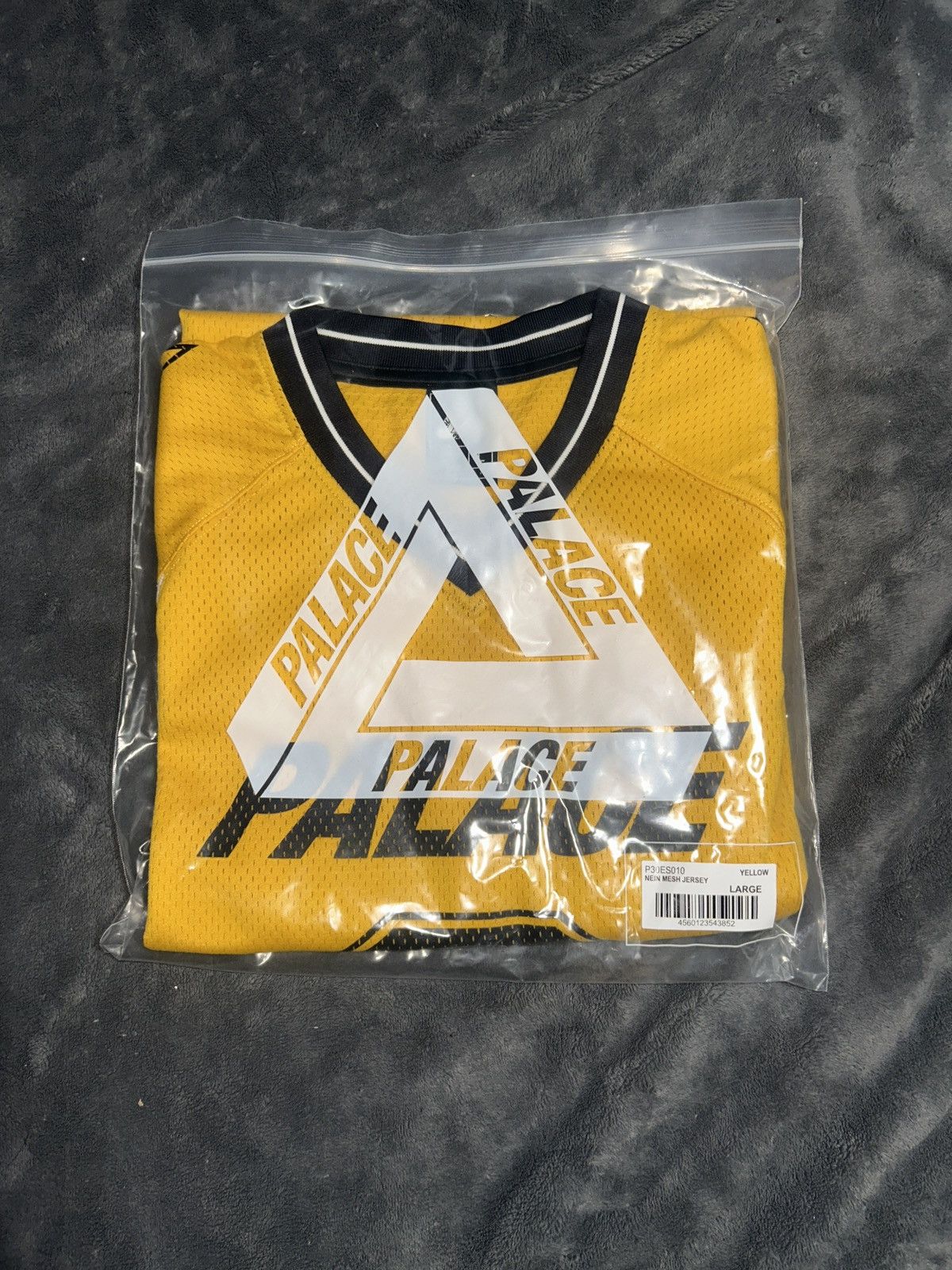 Palace Palace nein mesh pro football jersey yellow large | Grailed