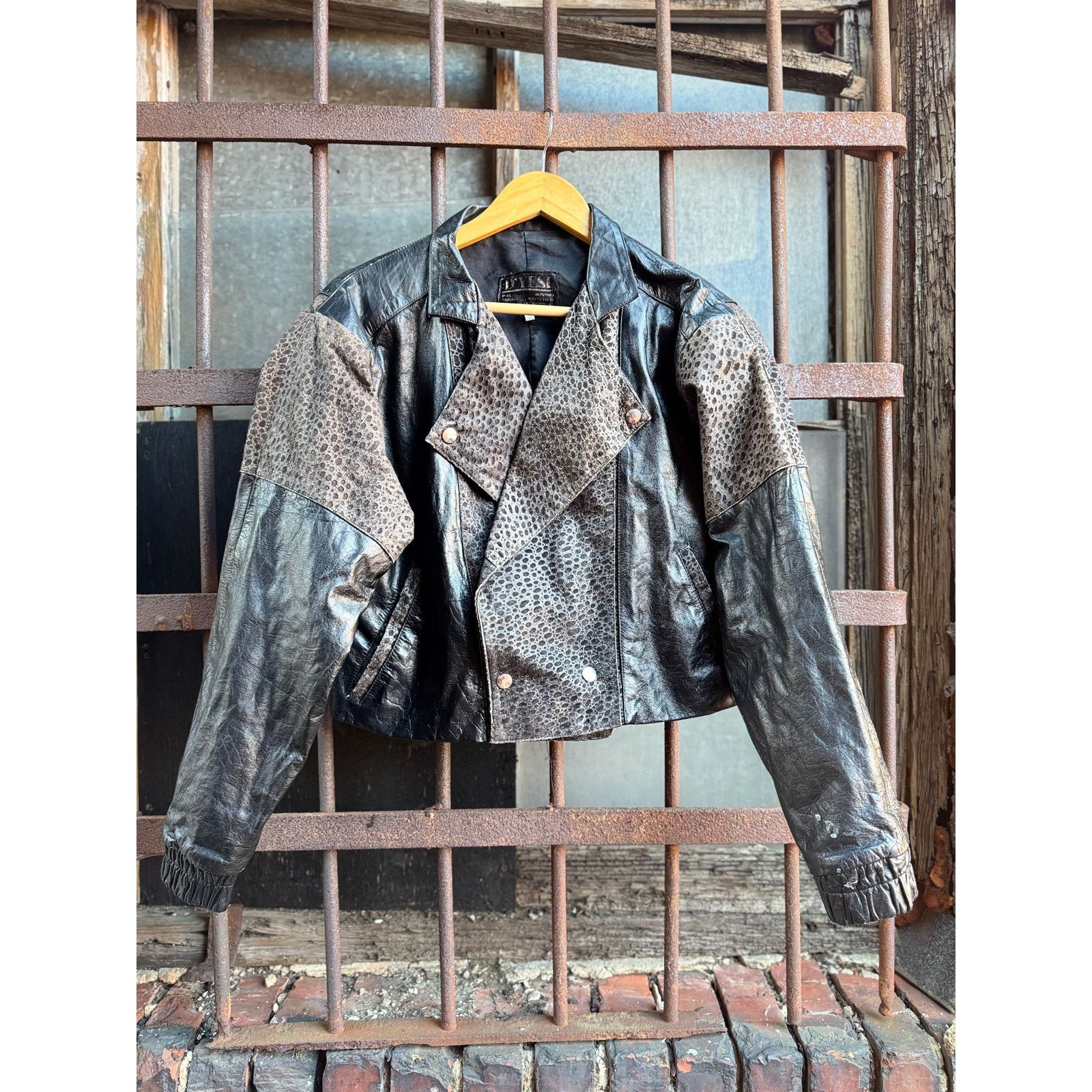 Vintage 80s Rare Genuine Leather Bomber Jacket Ladies Size 44/Large Size L / US 10 / IT 46 - 1 Thumbnail