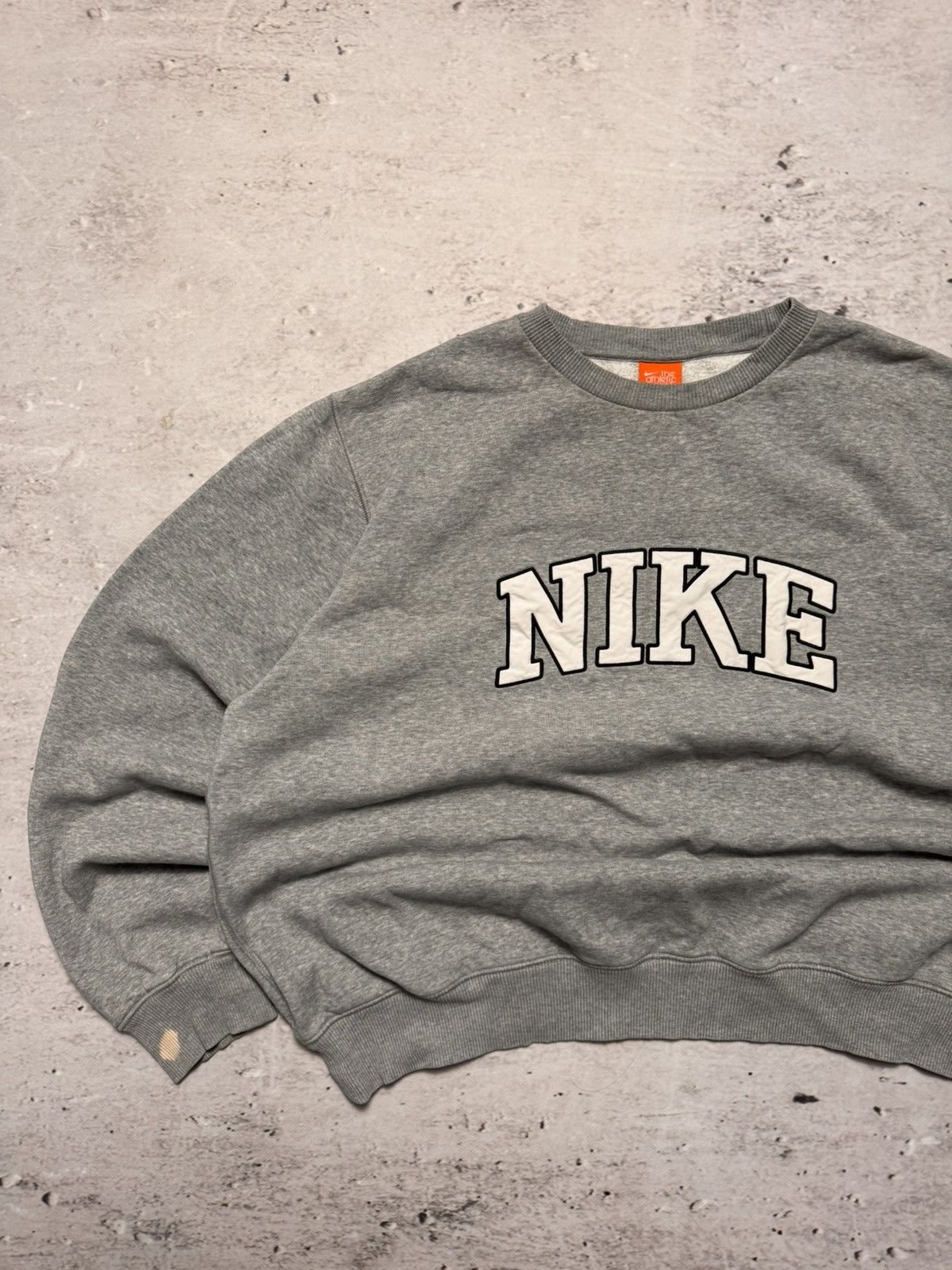 Nike × Vintage NIKE VINTAGE CENTER LOGO OVERSIZE BOXY SWEATSHIRT Size US XL / EU 56 / 4 - 2 Thumbnail