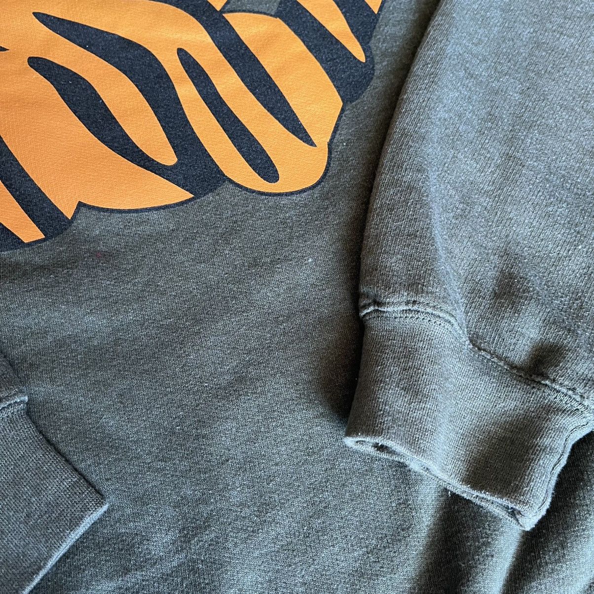 Entree Lifestyle Vintage 2000s Entree Lifestyle Bear Striped Logo Sweatshirt Size US L / EU 52-54 / 3 - 9 Thumbnail
