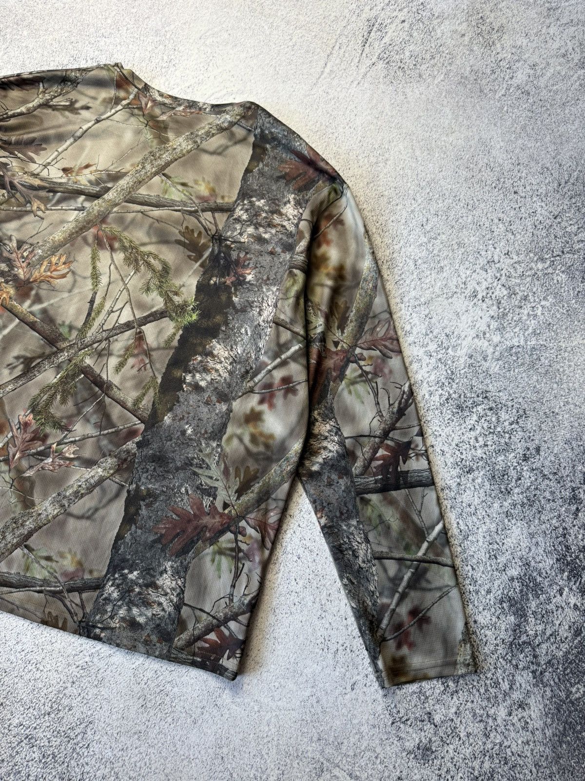 Realtree Vintage 90s Thrashed Realtree Longsleeve USA Size US XL / EU 56 / 4 - 21 Thumbnail